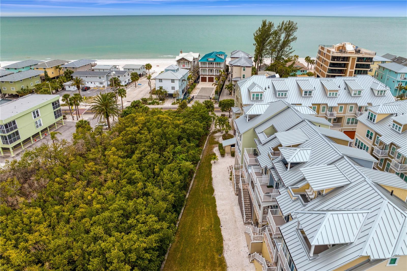19915 GULF BLVD #303, INDIAN SHORES, FL, 33785