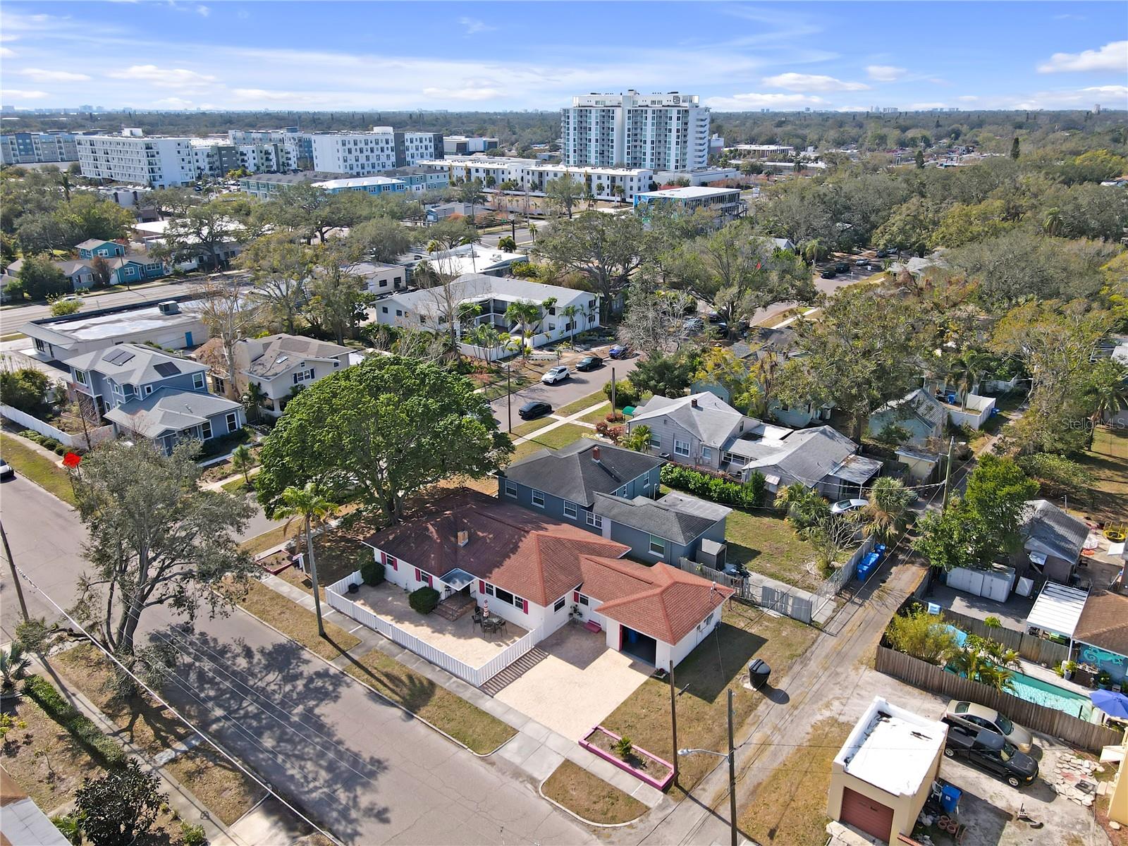 600 30TH ST N, ST PETERSBURG, FL, 33713