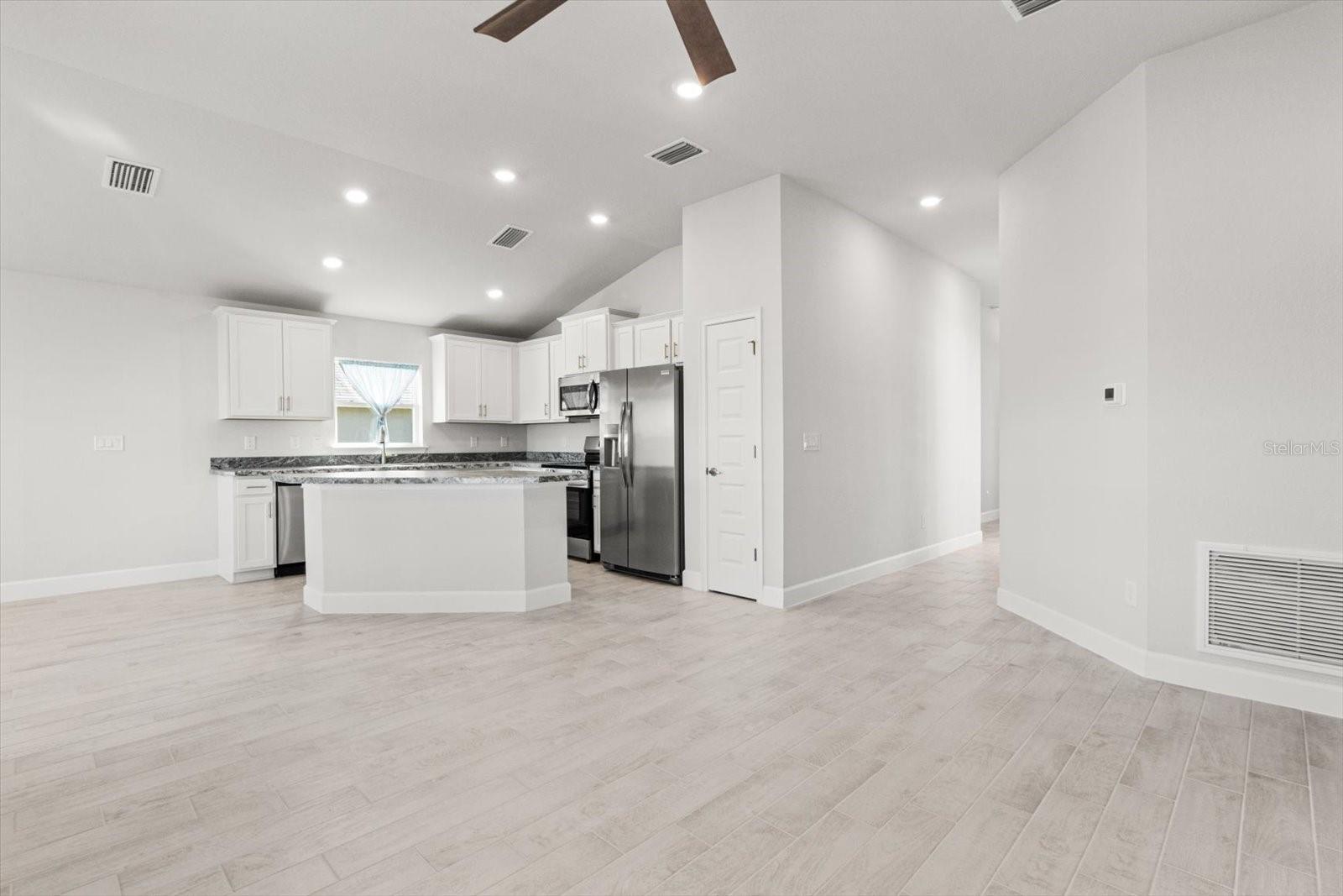 353 W REXFORD DR, BEVERLY HILLS, FL, 34465
