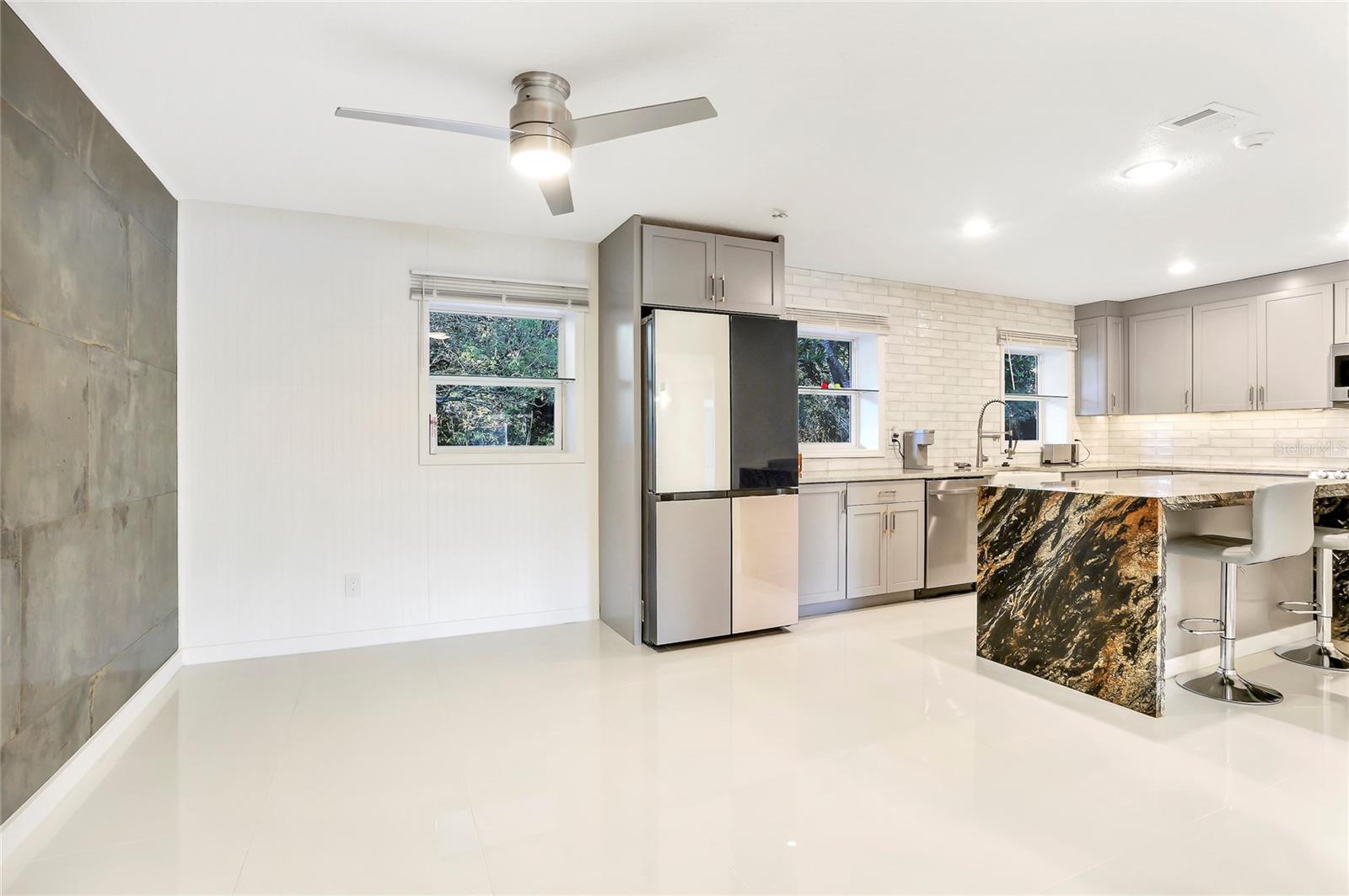 3645 MIRROR LAKE DR, APOPKA, FL, 32703