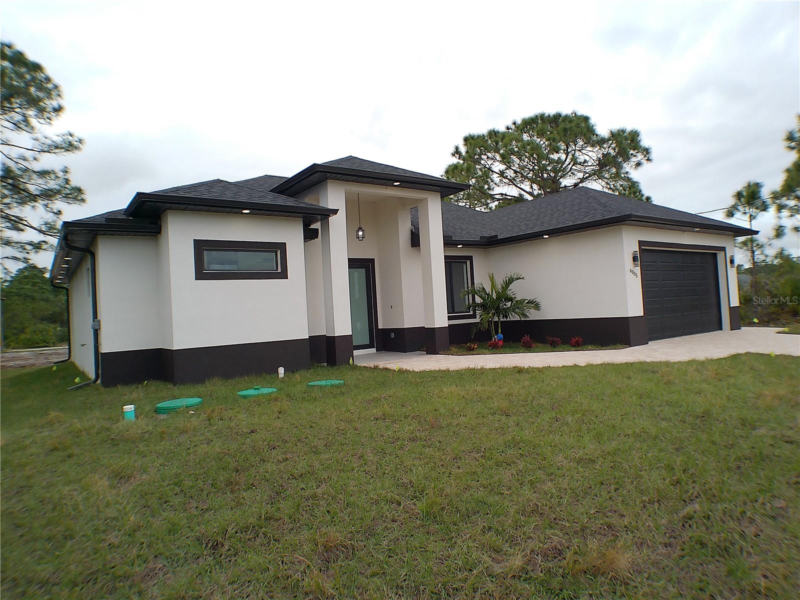6005 QUEEN AVE N, LEHIGH ACRES, FL, 33971
