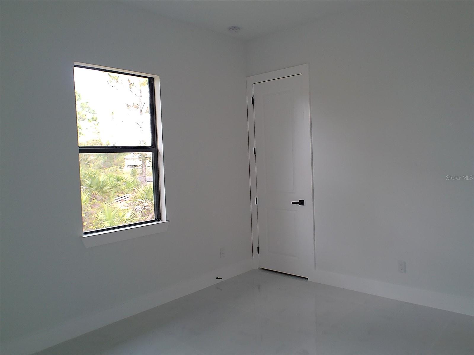 6005 QUEEN AVE N, LEHIGH ACRES, FL, 33971