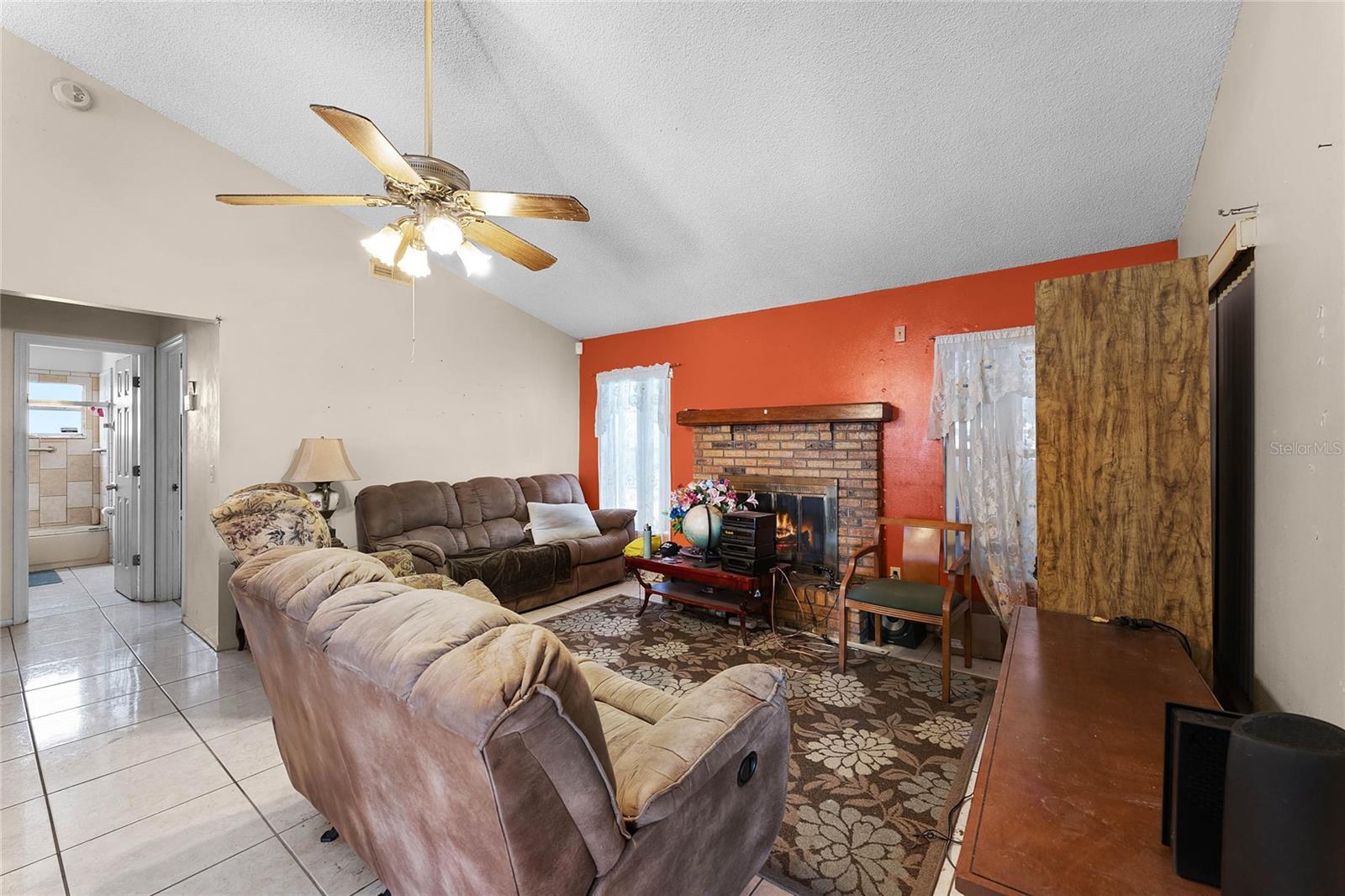 7025 HIAWASSEE OAK DR, ORLANDO, FL, 32818