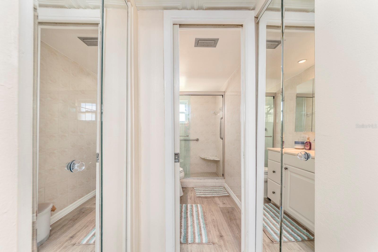 4650 COVE CIR #207, ST PETERSBURG, FL, 33708