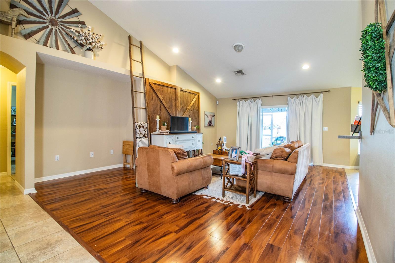 6358 ALAMANDA HILLS DR, LAKELAND, FL, 33813