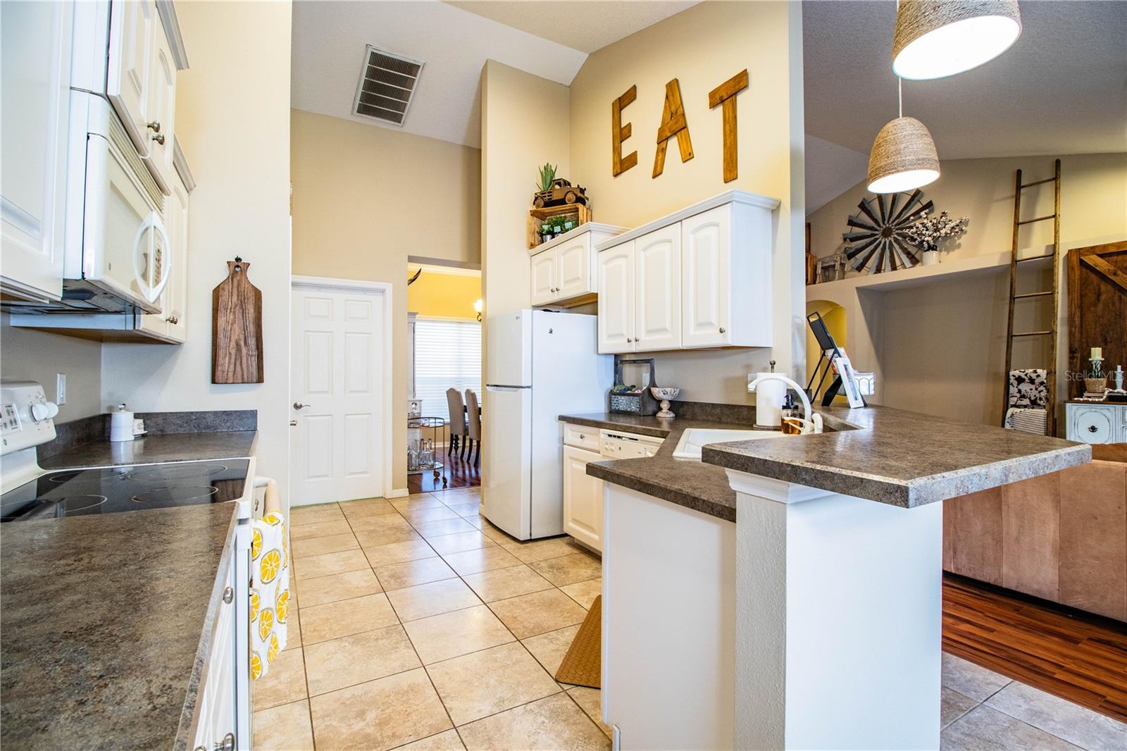 6358 ALAMANDA HILLS DR, LAKELAND, FL, 33813