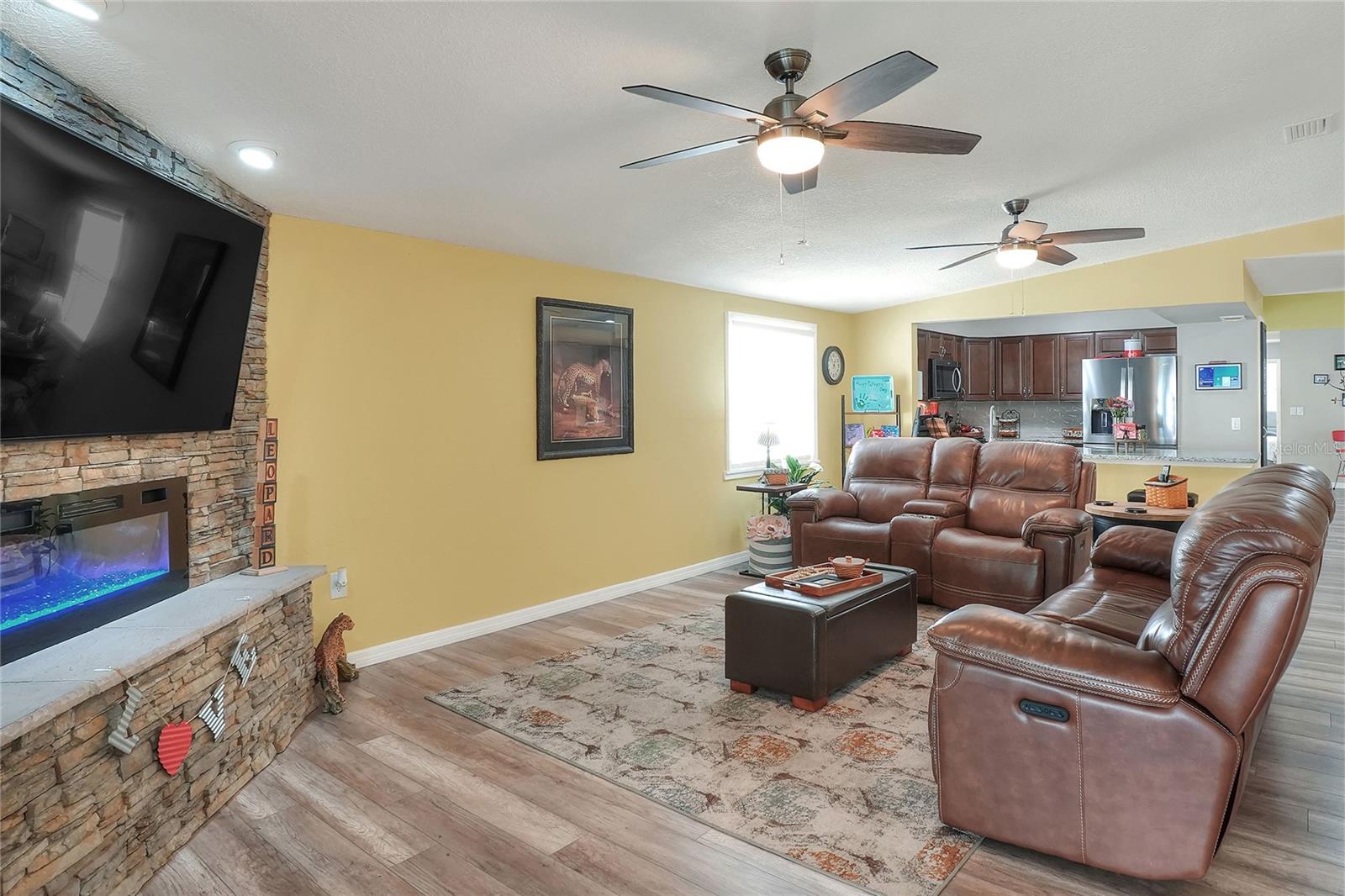 107 LAS FLORES, WINTER HAVEN, FL, 33884