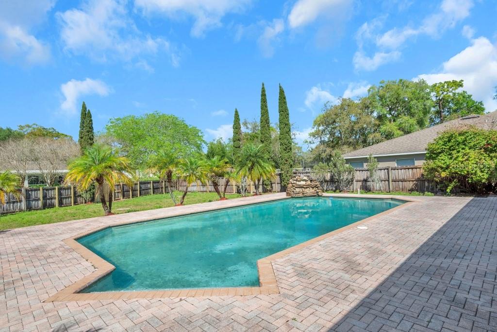 1542 MCCREA DR, LUTZ, FL, 33549