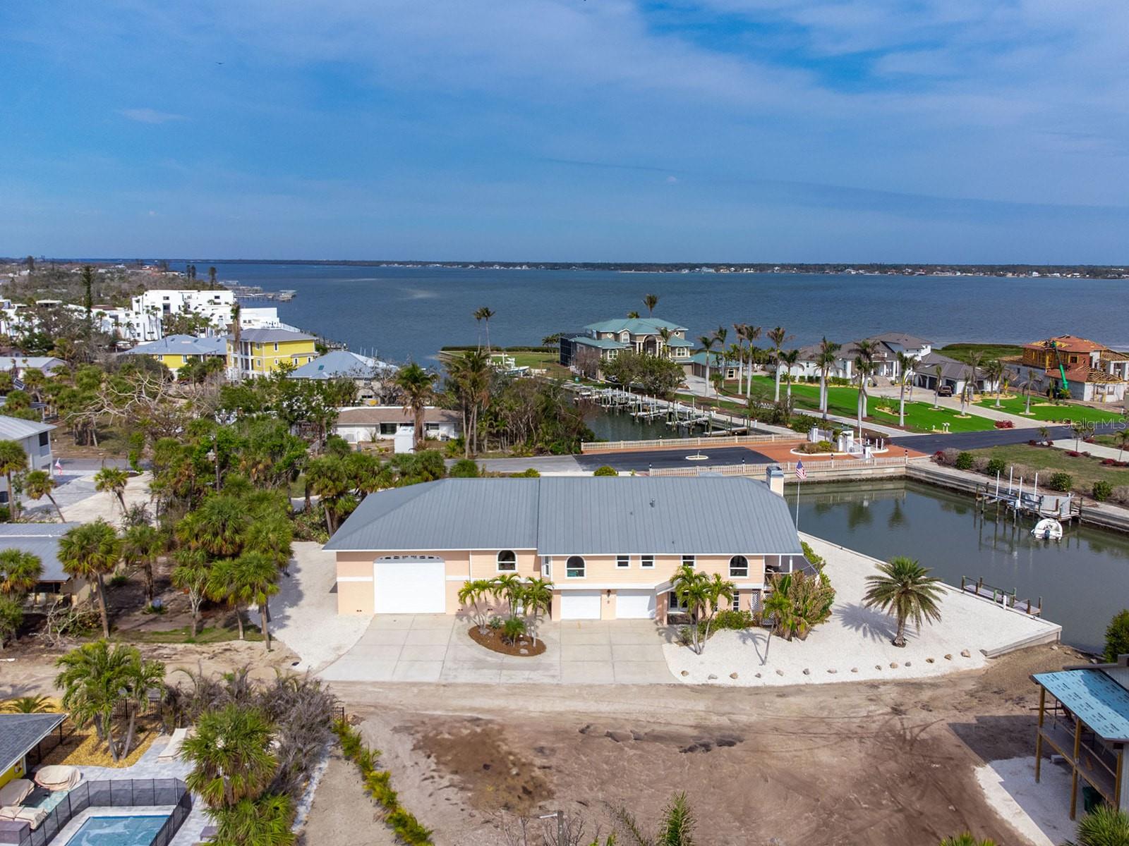 2805 N BEACH RD #B, ENGLEWOOD, FL, 34223