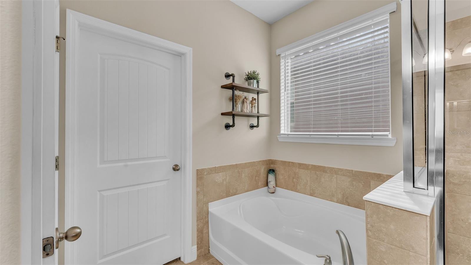 4224 PRIMA LAGO DR, LAKELAND, FL, 33810