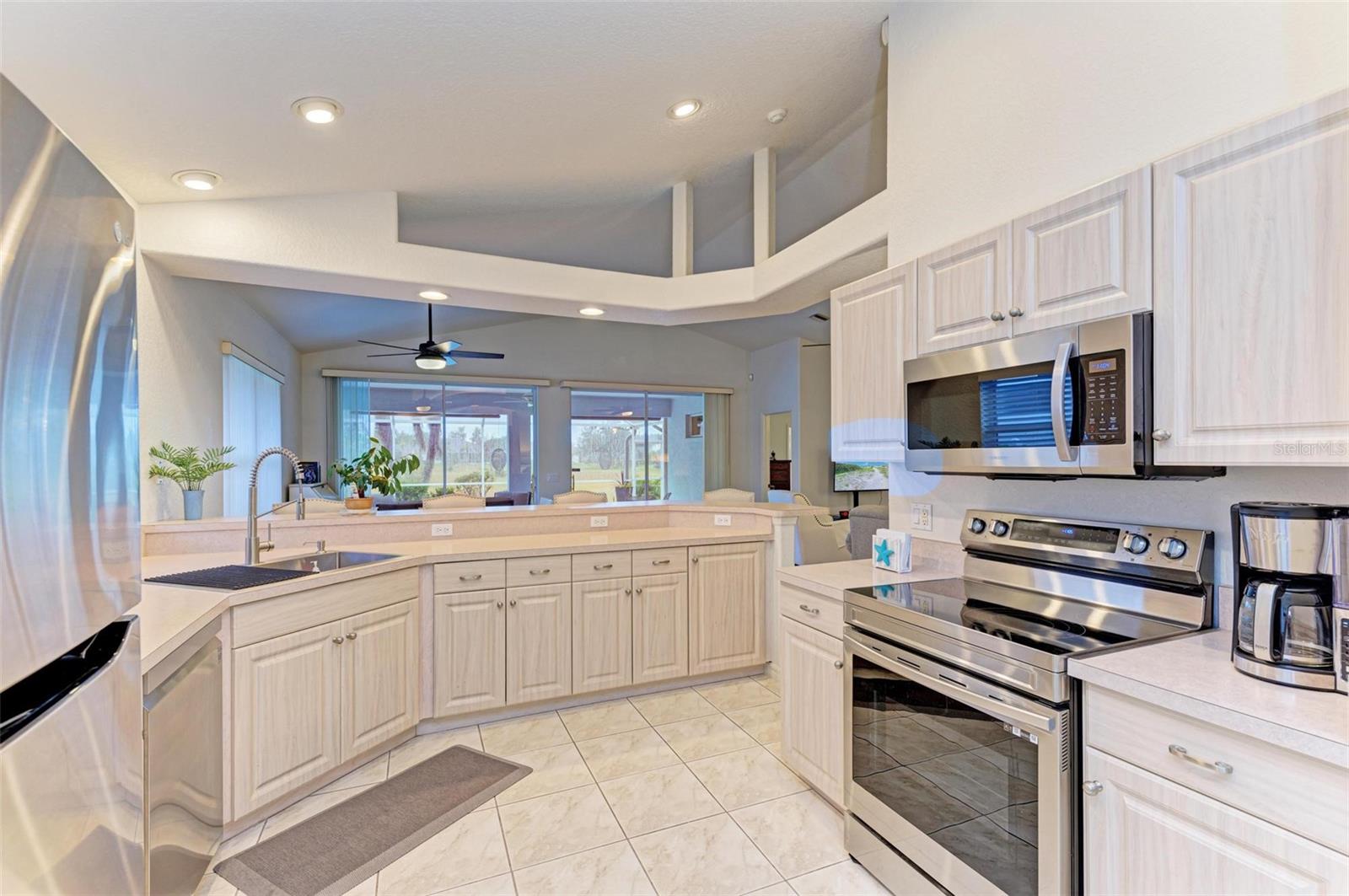 232 VENICE PALMS BLVD, VENICE, FL, 34292