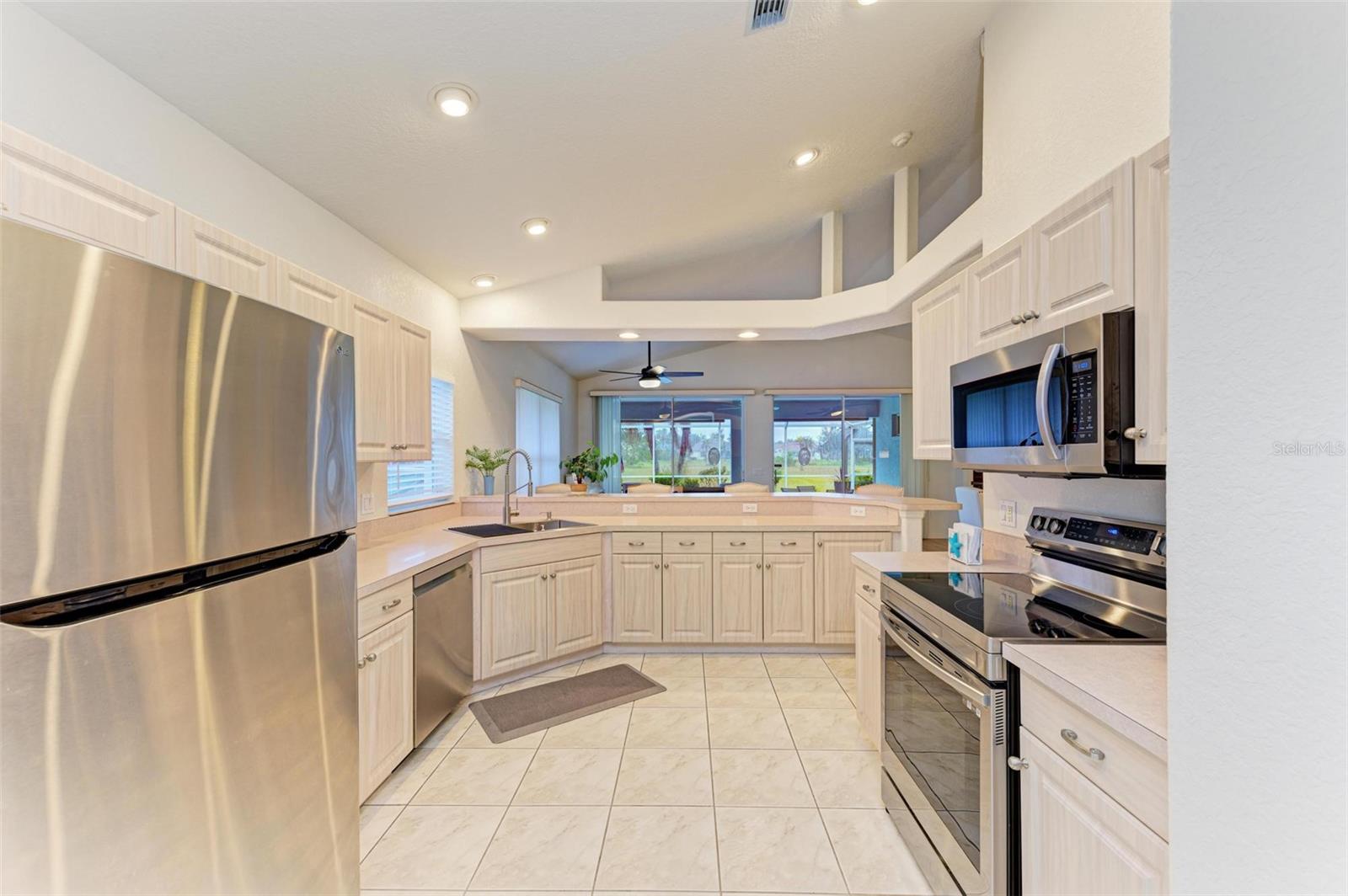 232 VENICE PALMS BLVD, VENICE, FL, 34292