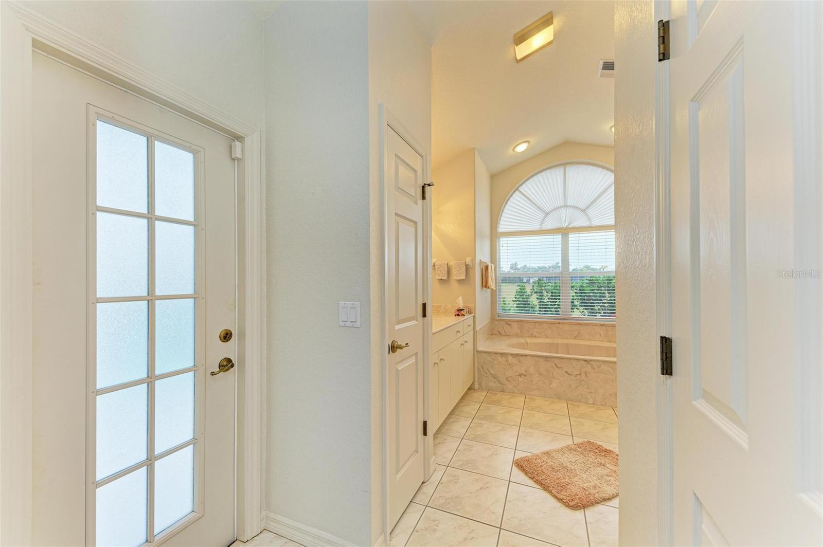 232 VENICE PALMS BLVD, VENICE, FL, 34292