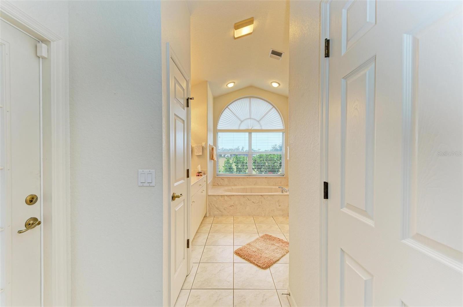 232 VENICE PALMS BLVD, VENICE, FL, 34292