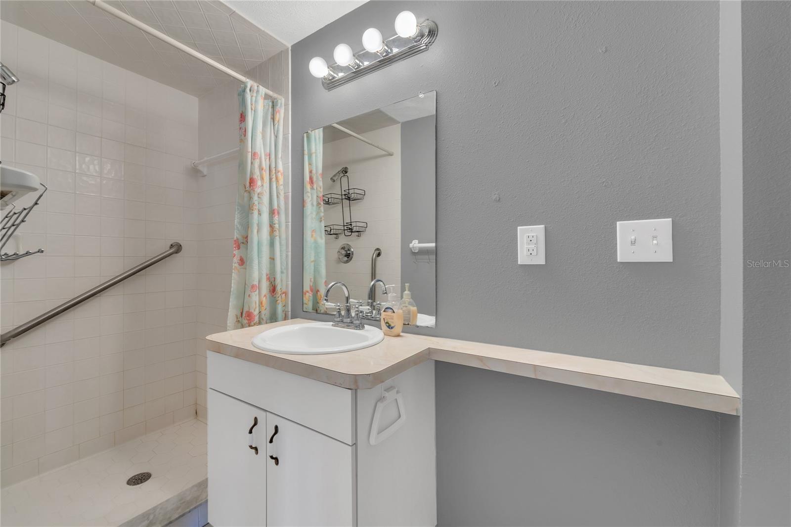 37620 HOWARD AVE, DADE CITY, FL, 33525