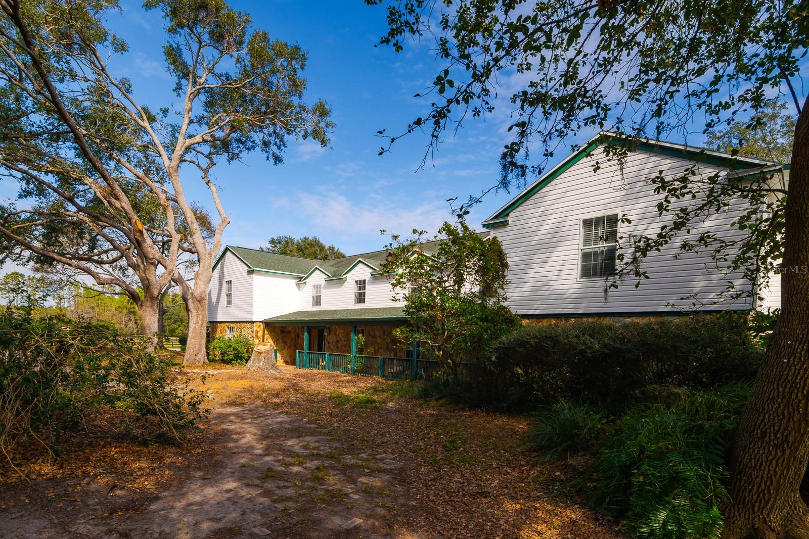 18029 LAKE REFLECTIONS BLVD, LUTZ, FL, 33558