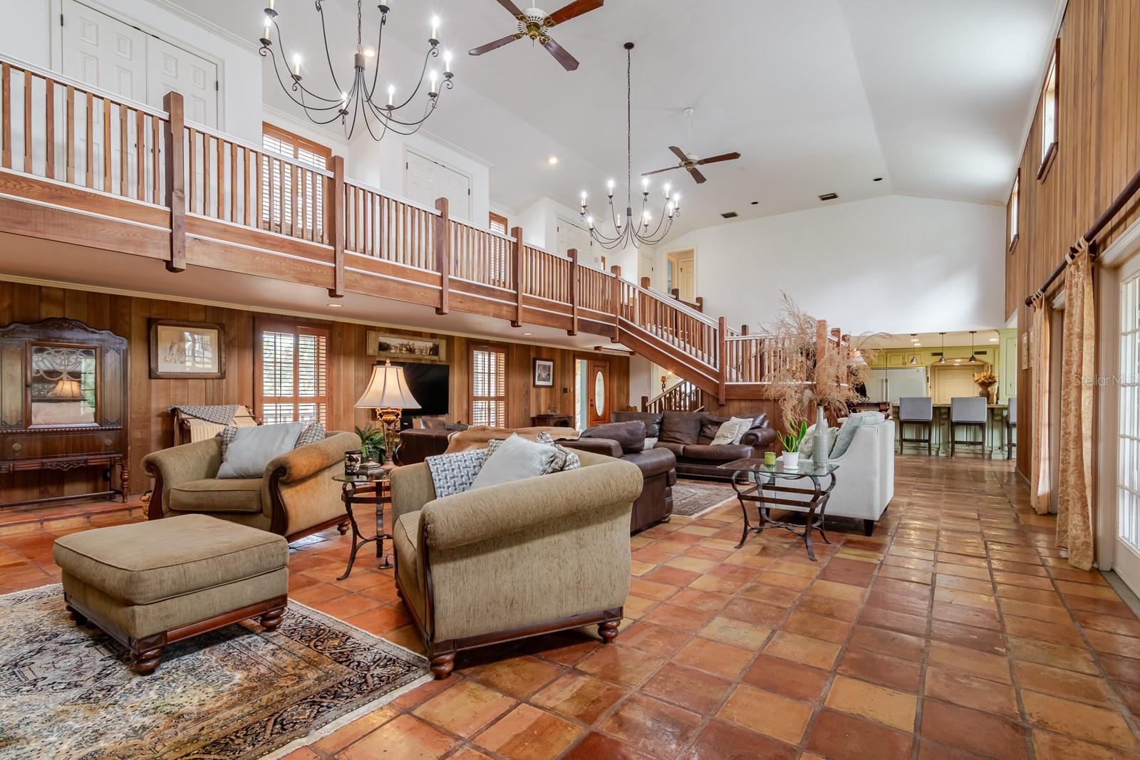 18029 LAKE REFLECTIONS BLVD, LUTZ, FL, 33558