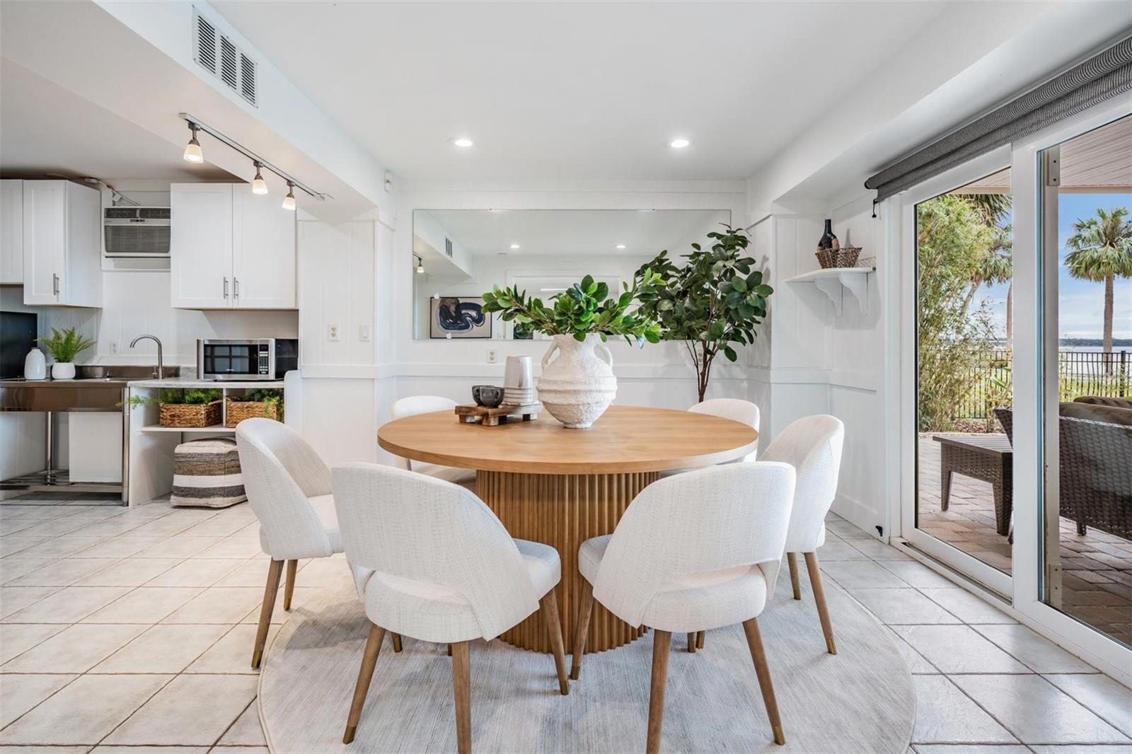 314 SHORE DR E, OLDSMAR, FL, 34677