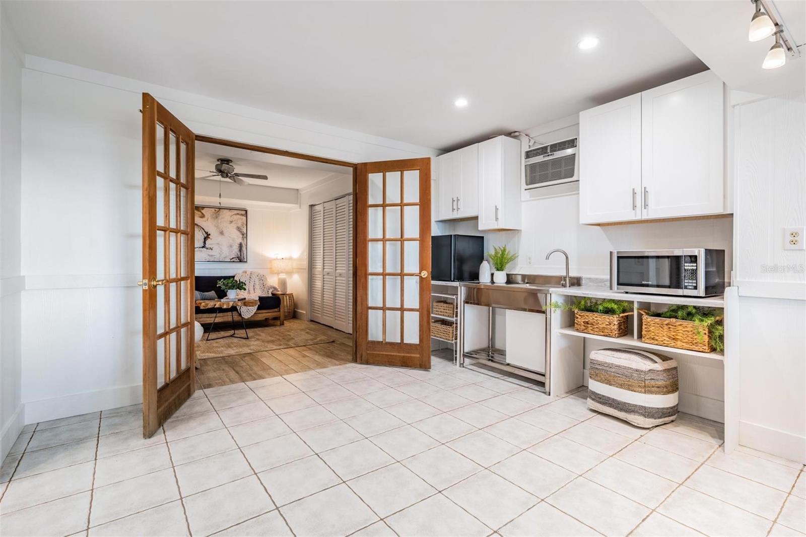 314 SHORE DR E, OLDSMAR, FL, 34677