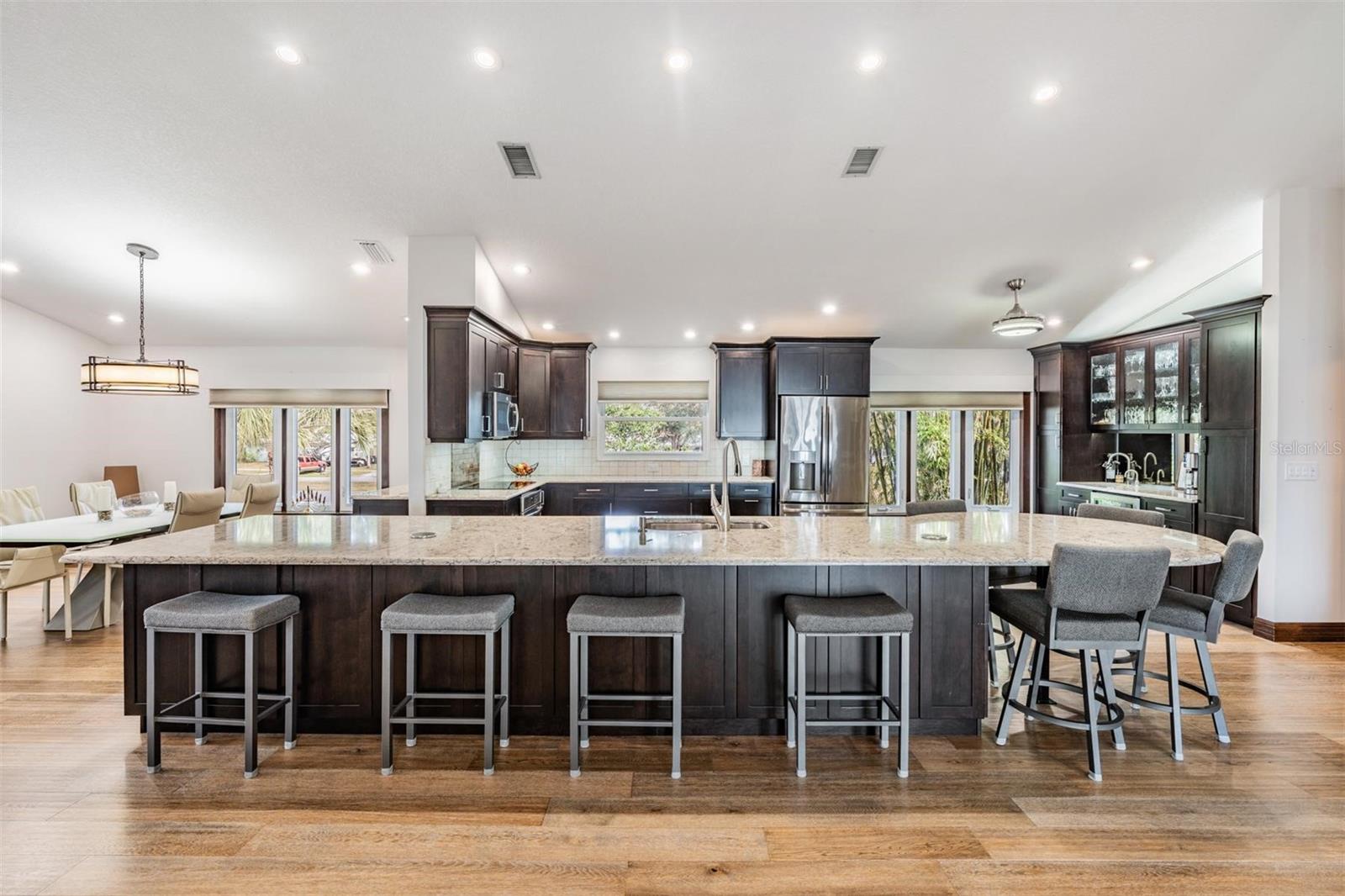 314 SHORE DR E, OLDSMAR, FL, 34677