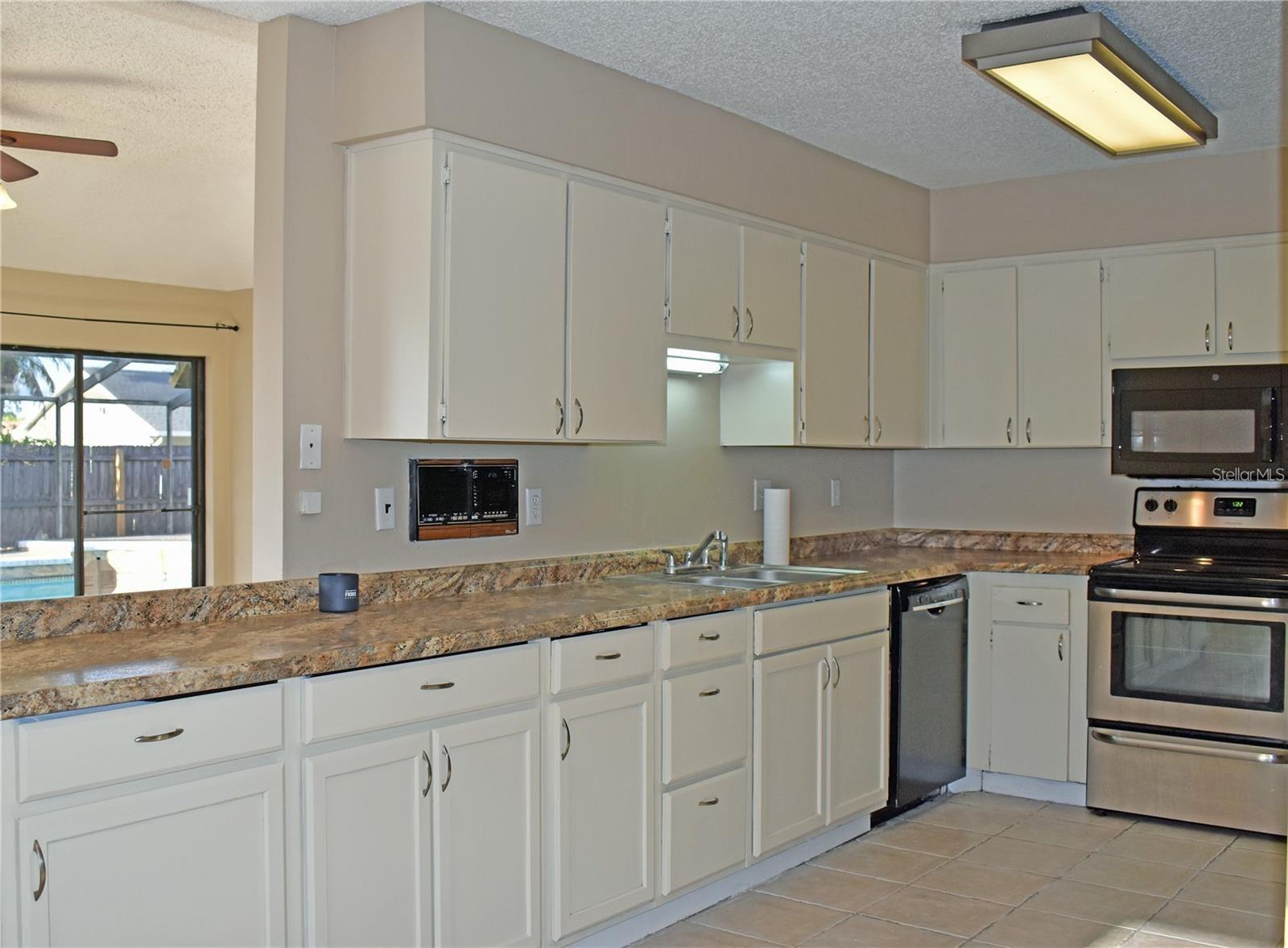 4144 ROLLING SPRINGS DR, TAMPA, FL, 33624