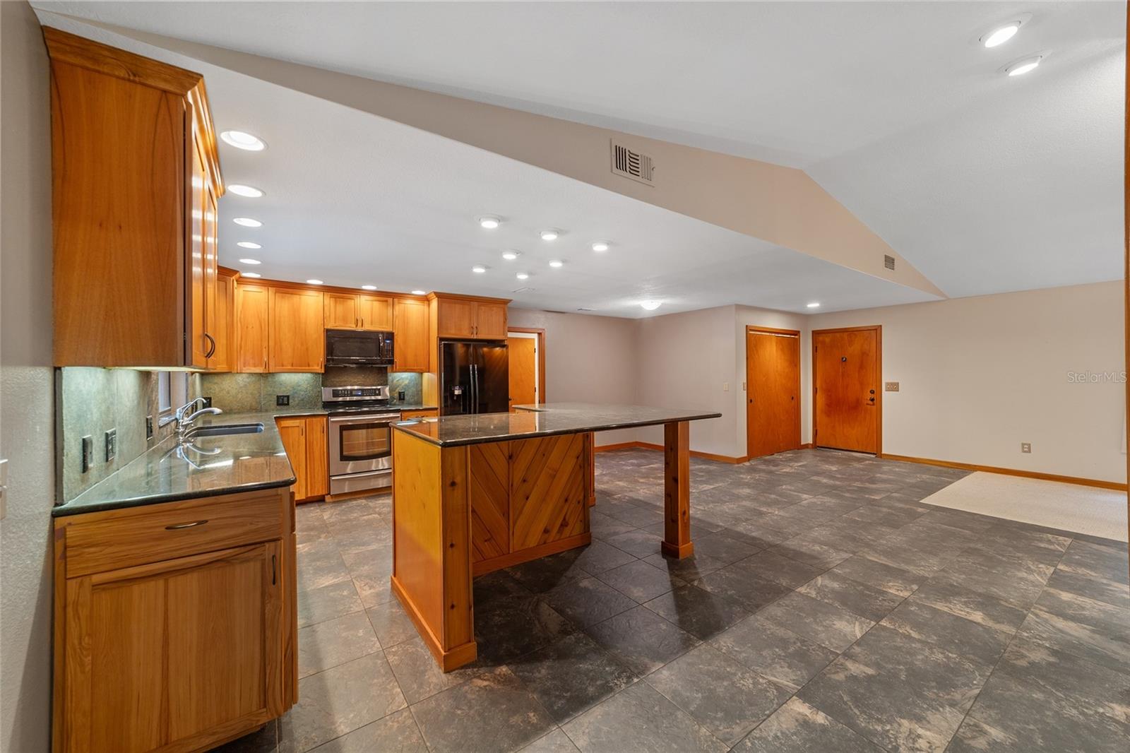 10096 S RIVIERA PT, HOMOSASSA, FL, 34448