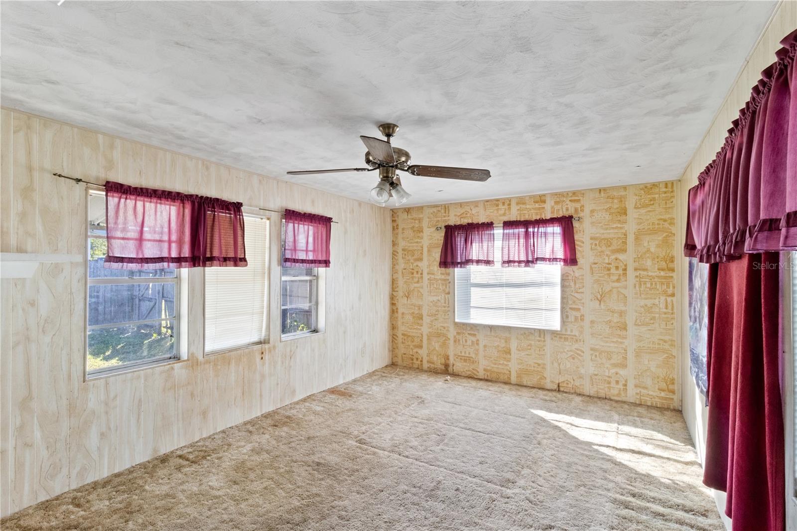 127 COLONIAL DR, AUBURNDALE, FL, 33823