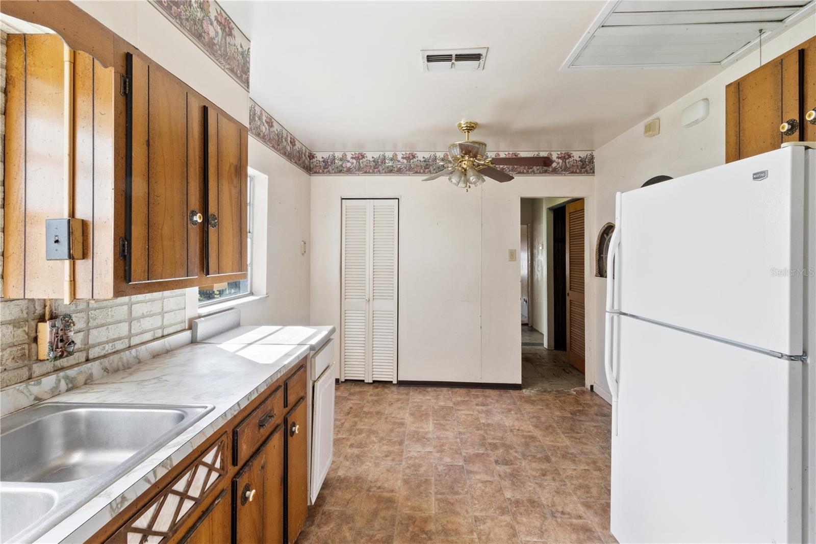 127 COLONIAL DR, AUBURNDALE, FL, 33823