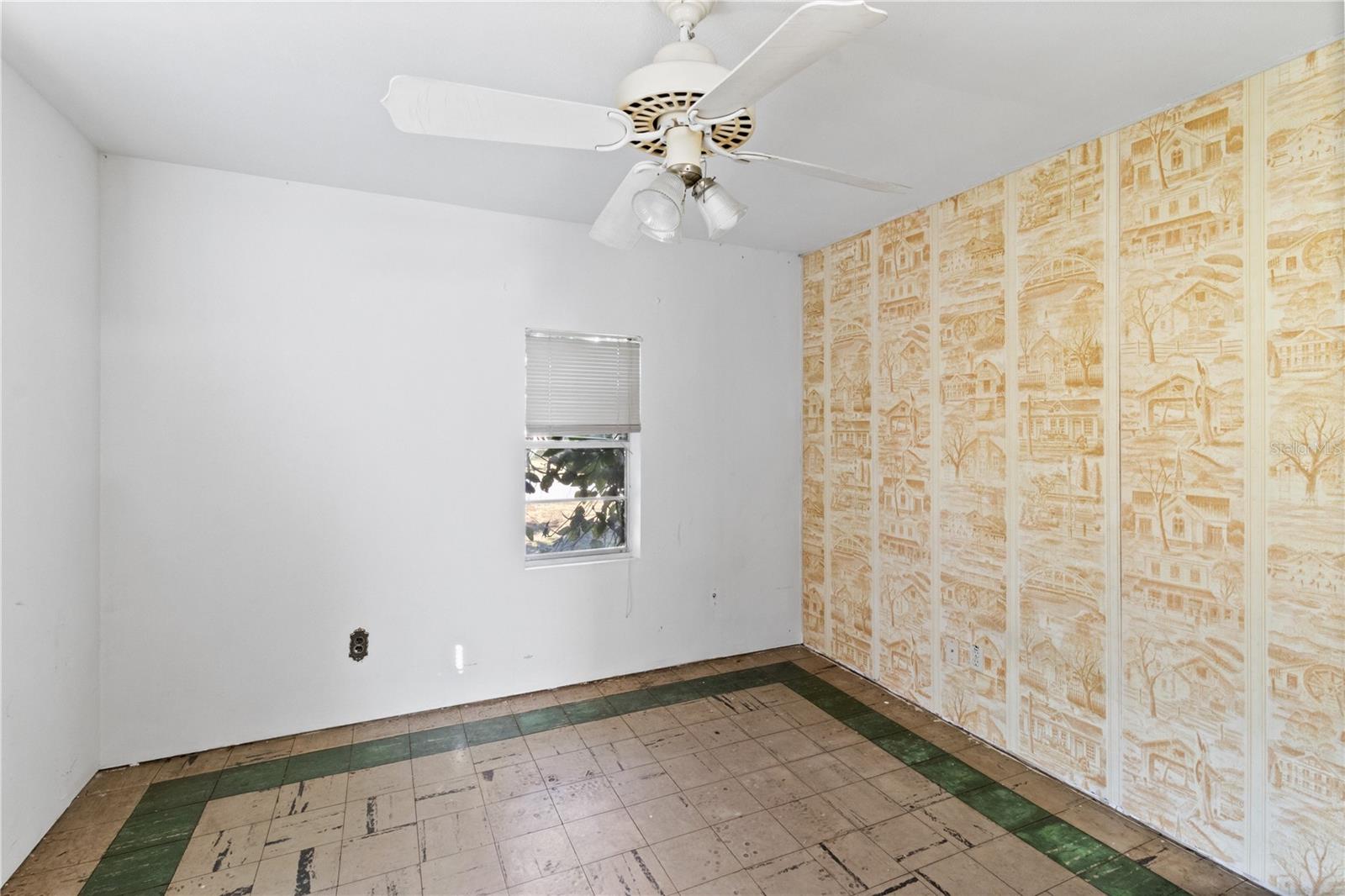 127 COLONIAL DR, AUBURNDALE, FL, 33823