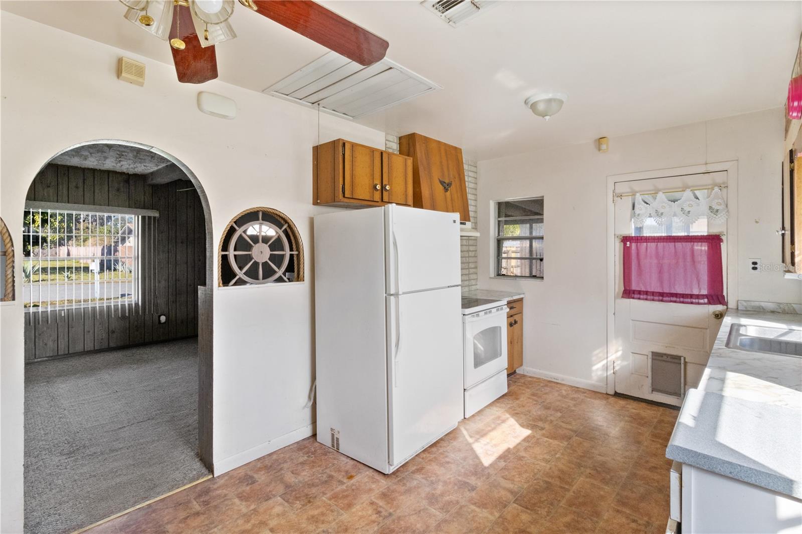 127 COLONIAL DR, AUBURNDALE, FL, 33823