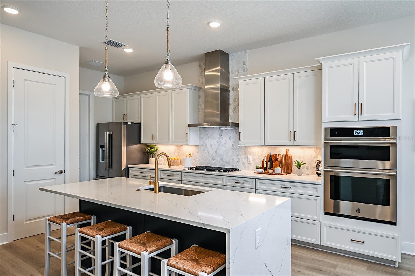 719 MALDIVES TRL, SARASOTA, FL, 34234