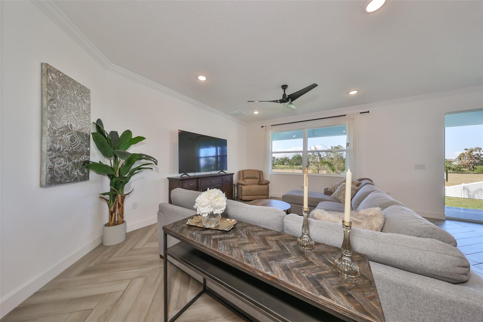 935 SIGNET DR, APOLLO BEACH, FL, 33572