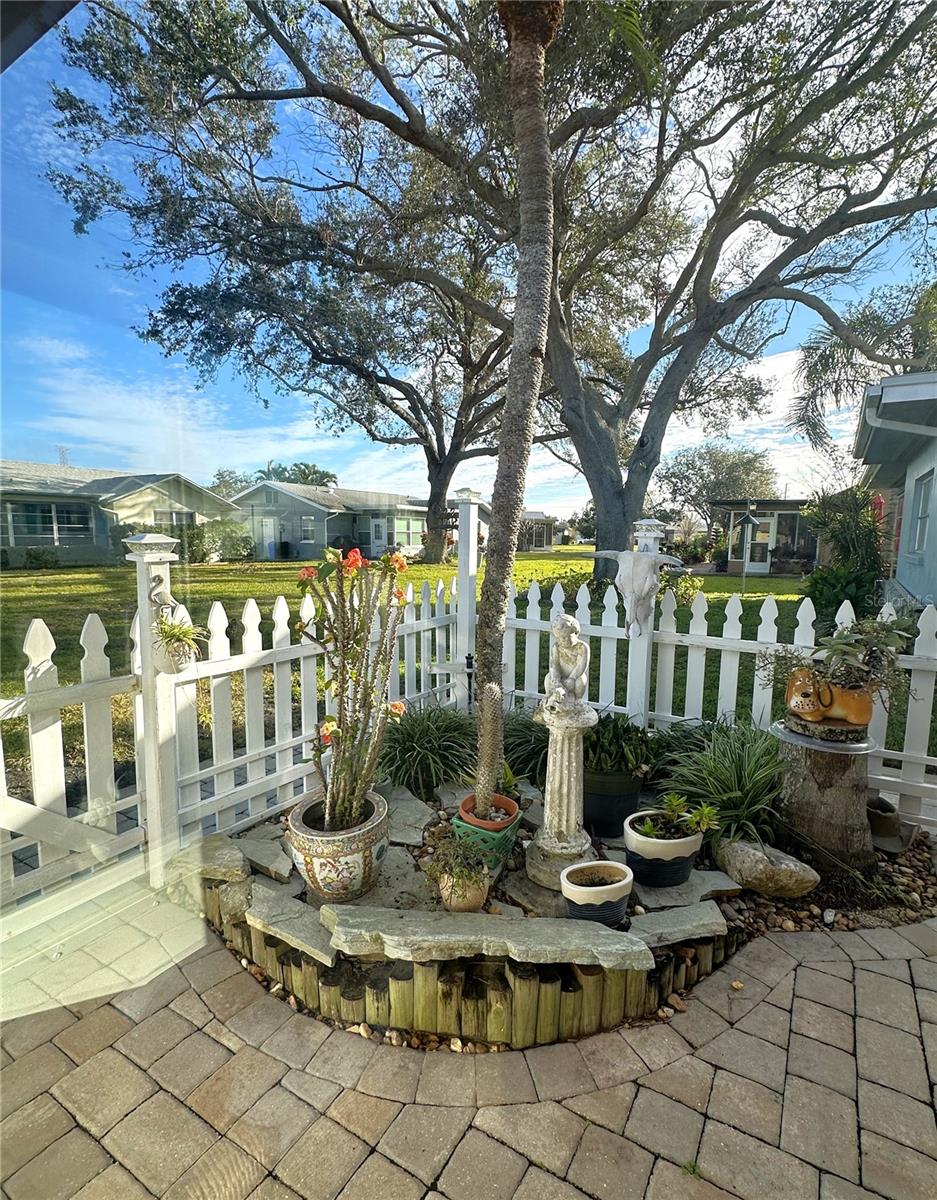 4498 LAKE BLVD, CLEARWATER, FL, 33762
