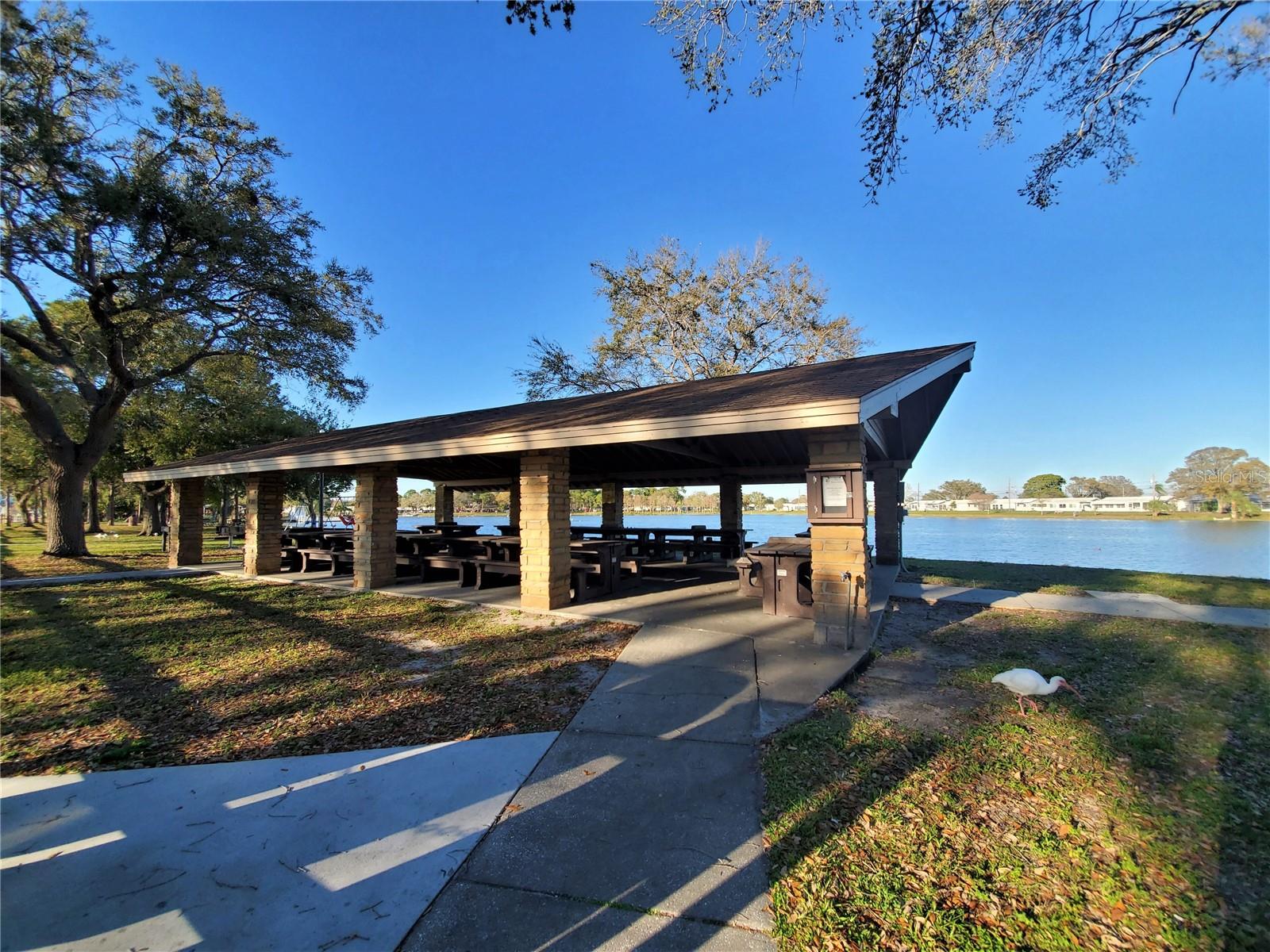 4498 LAKE BLVD, CLEARWATER, FL, 33762