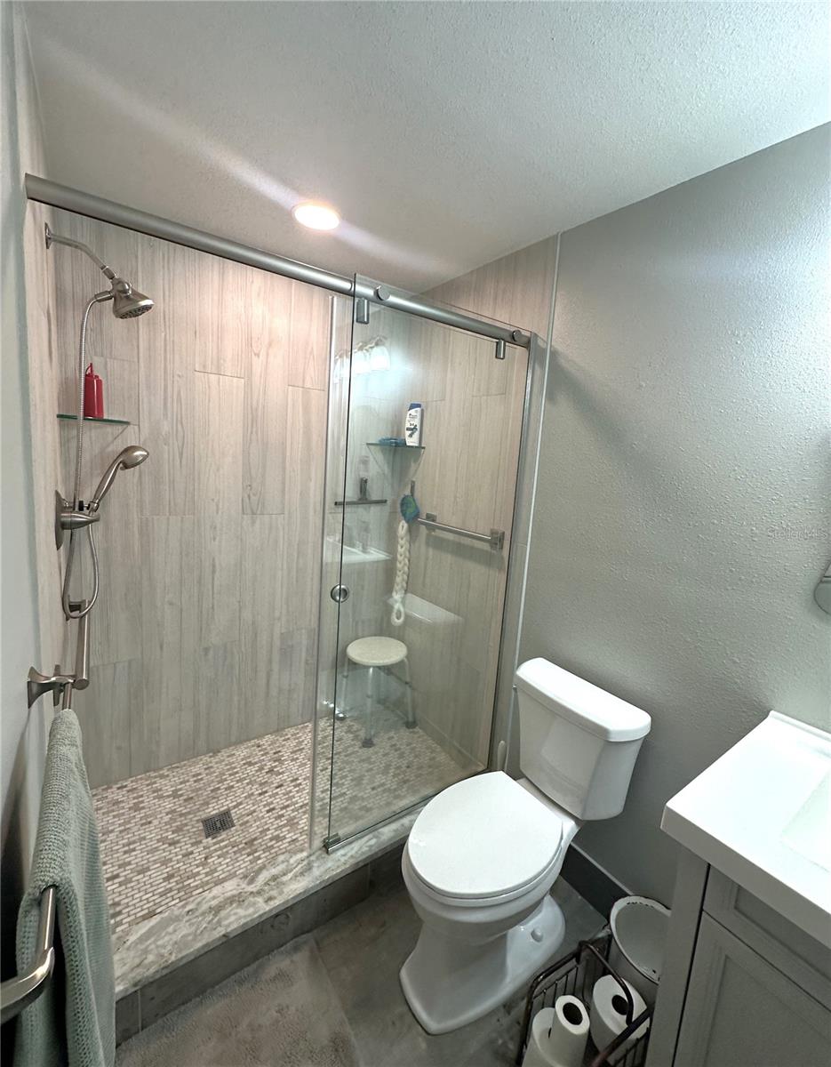 4498 LAKE BLVD, CLEARWATER, FL, 33762