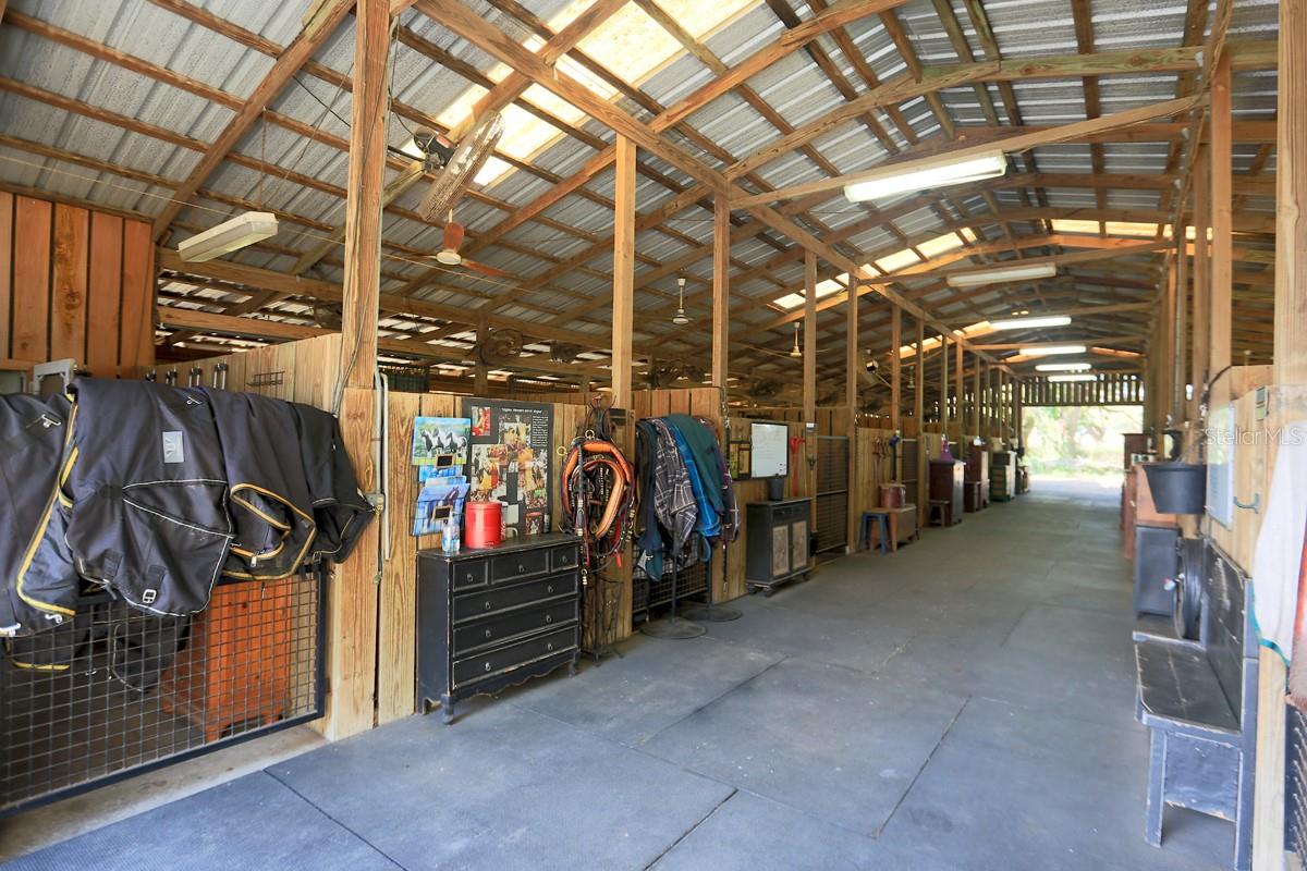 2756 COUNTY ROAD 204, OXFORD, FL, 34484