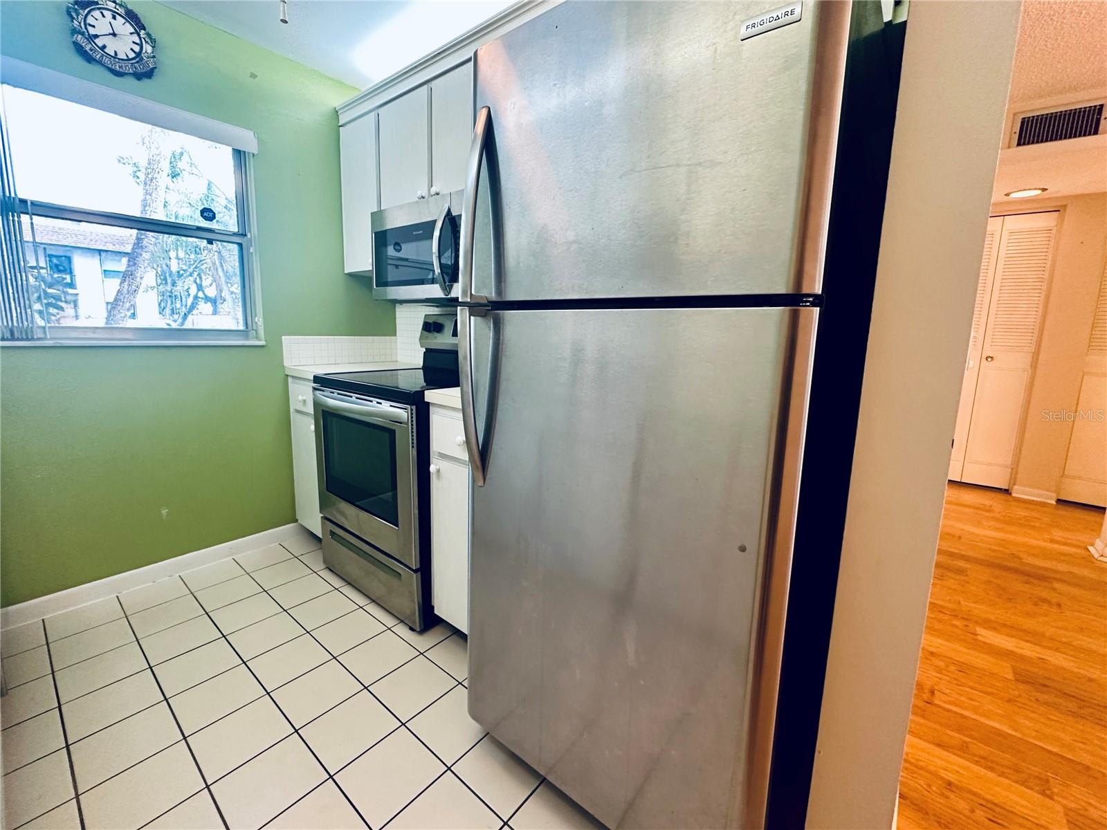 2750 E BAY DR #1E, LARGO, FL, 33771