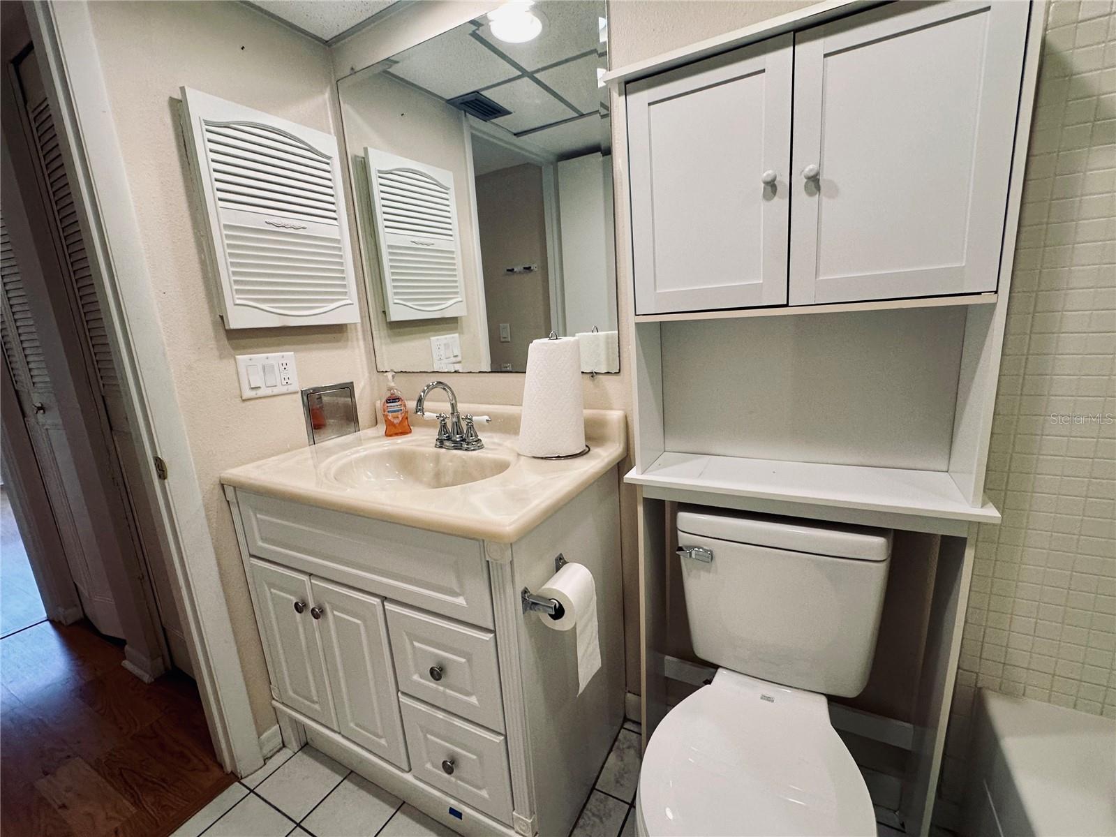 2750 E BAY DR #1E, LARGO, FL, 33771