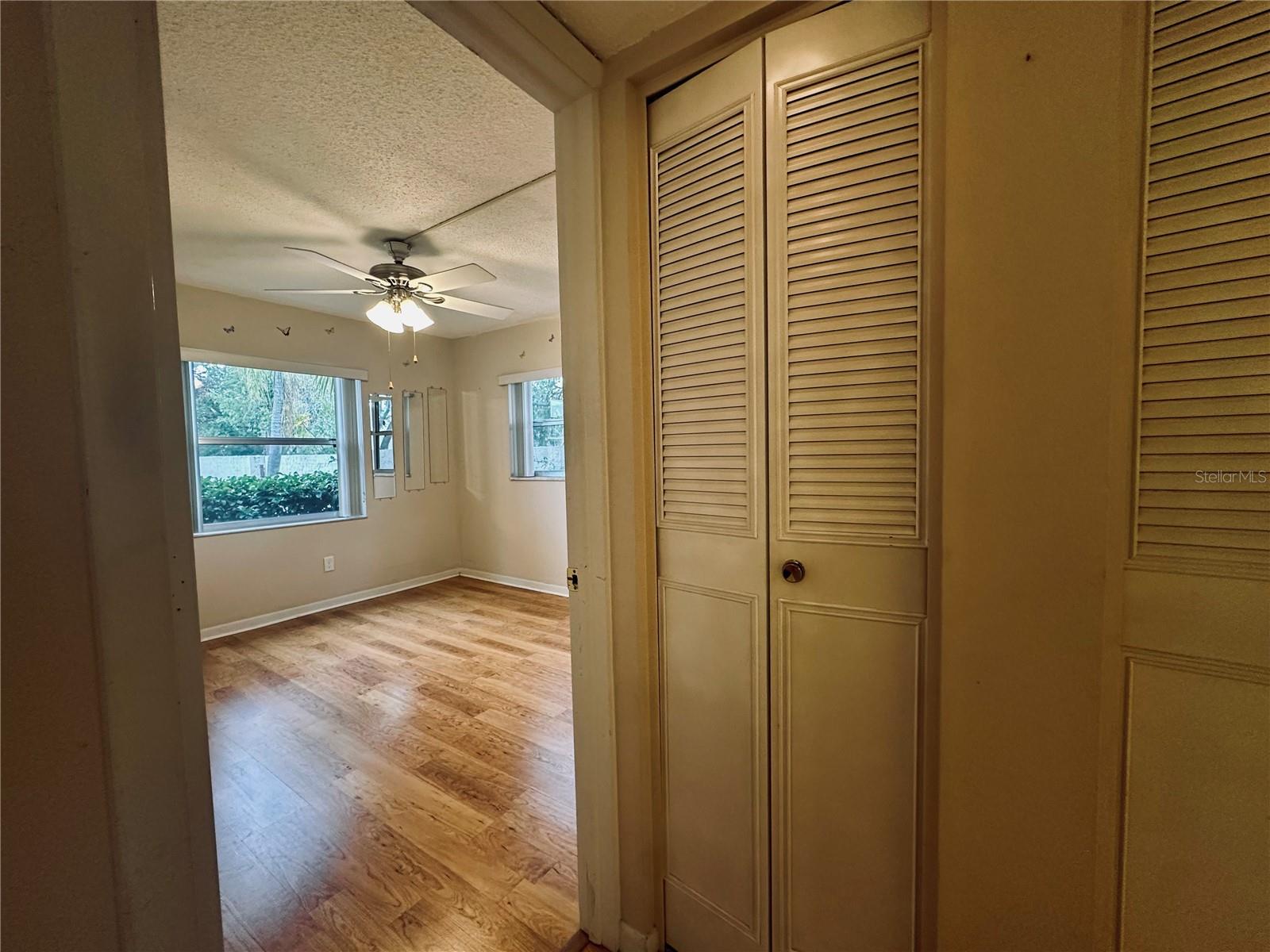 2750 E BAY DR #1E, LARGO, FL, 33771