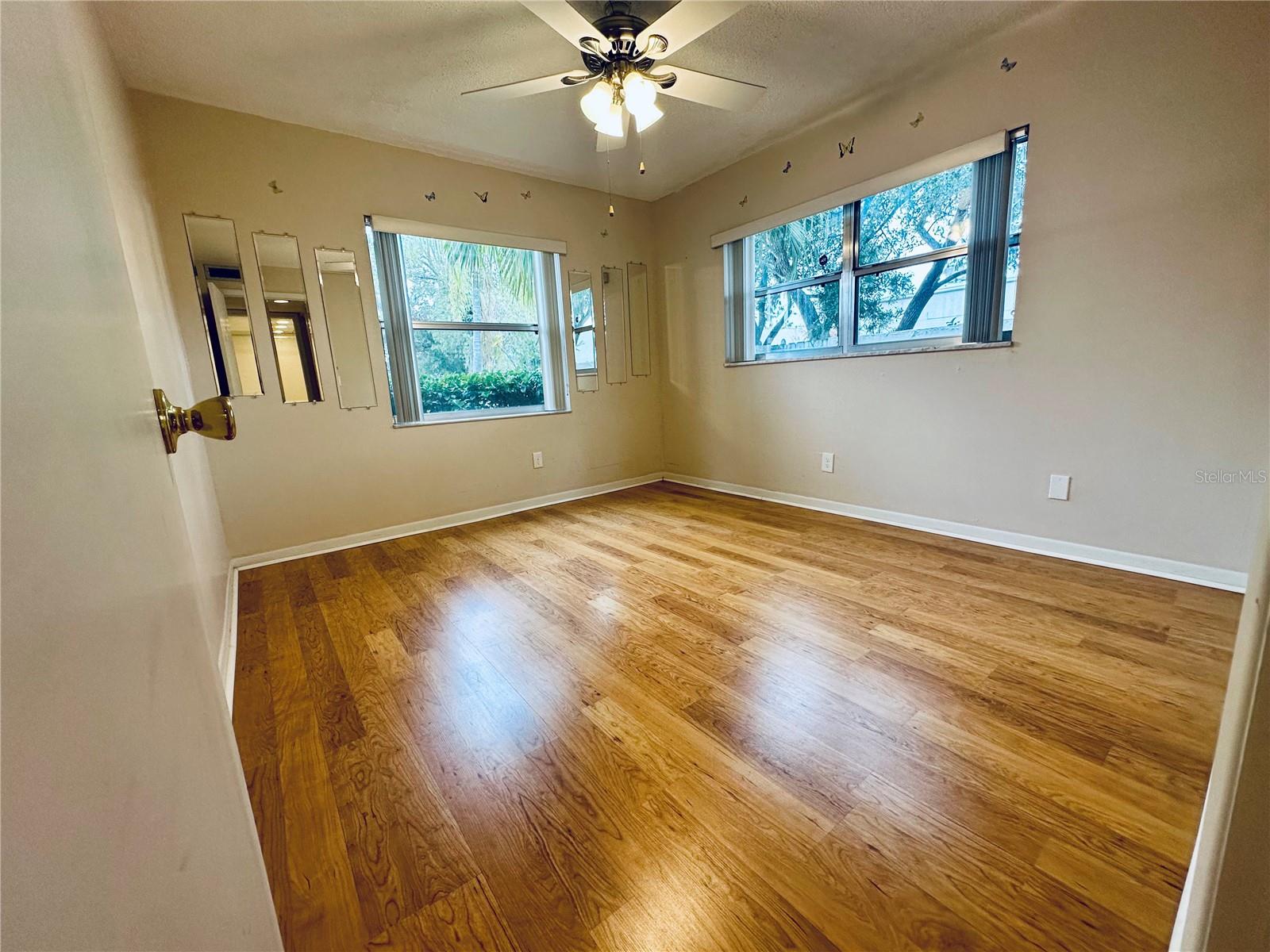 2750 E BAY DR #1E, LARGO, FL, 33771
