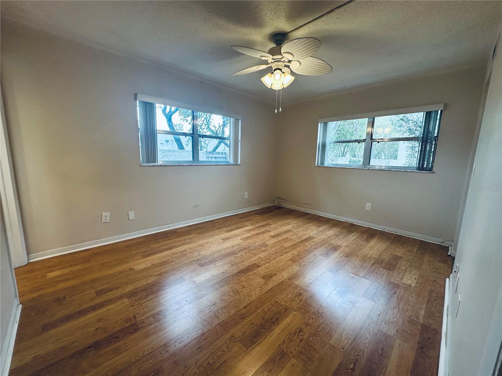 2750 E BAY DR #1E, LARGO, FL, 33771