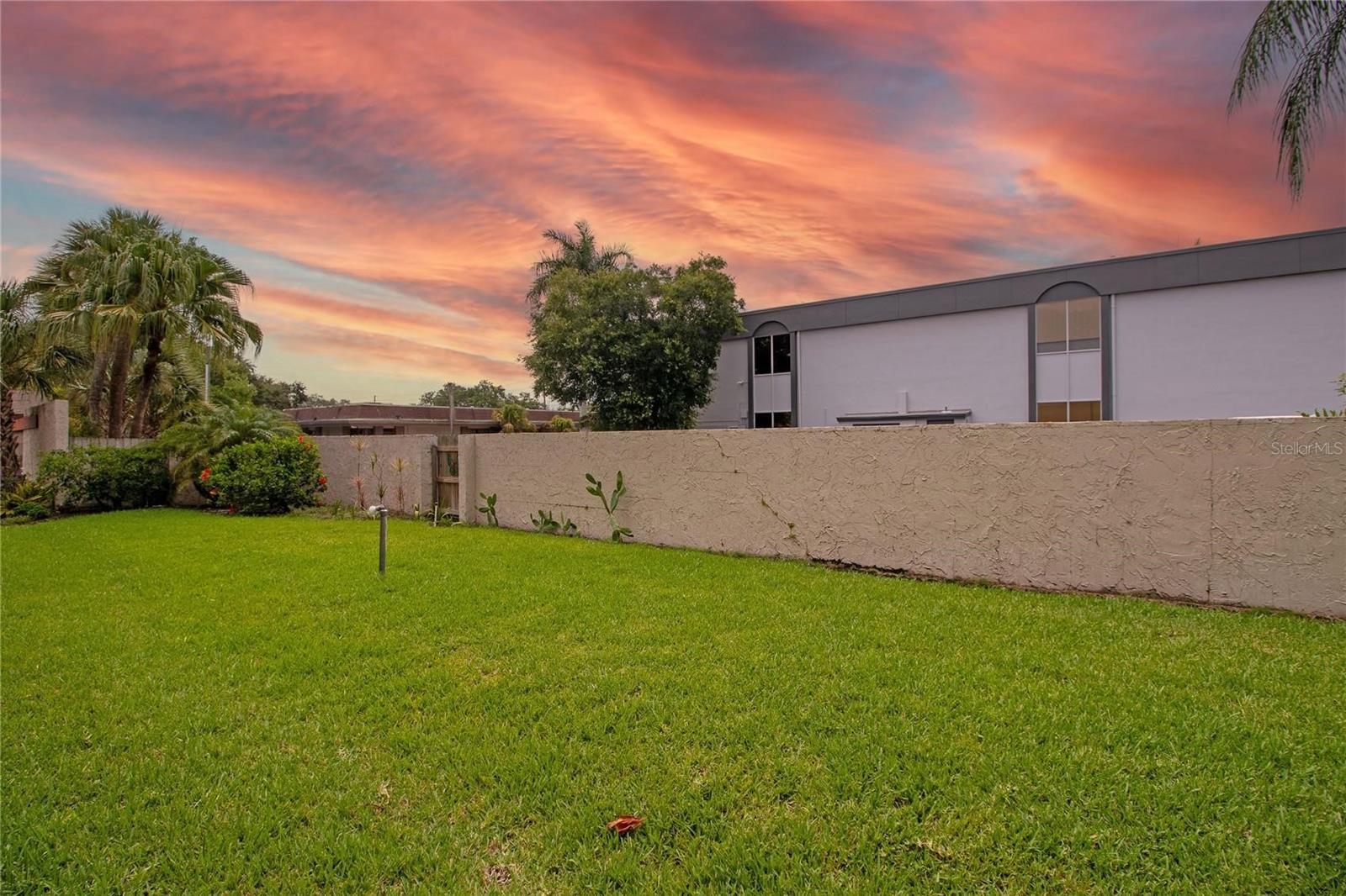 2750 E BAY DR #1E, LARGO, FL, 33771