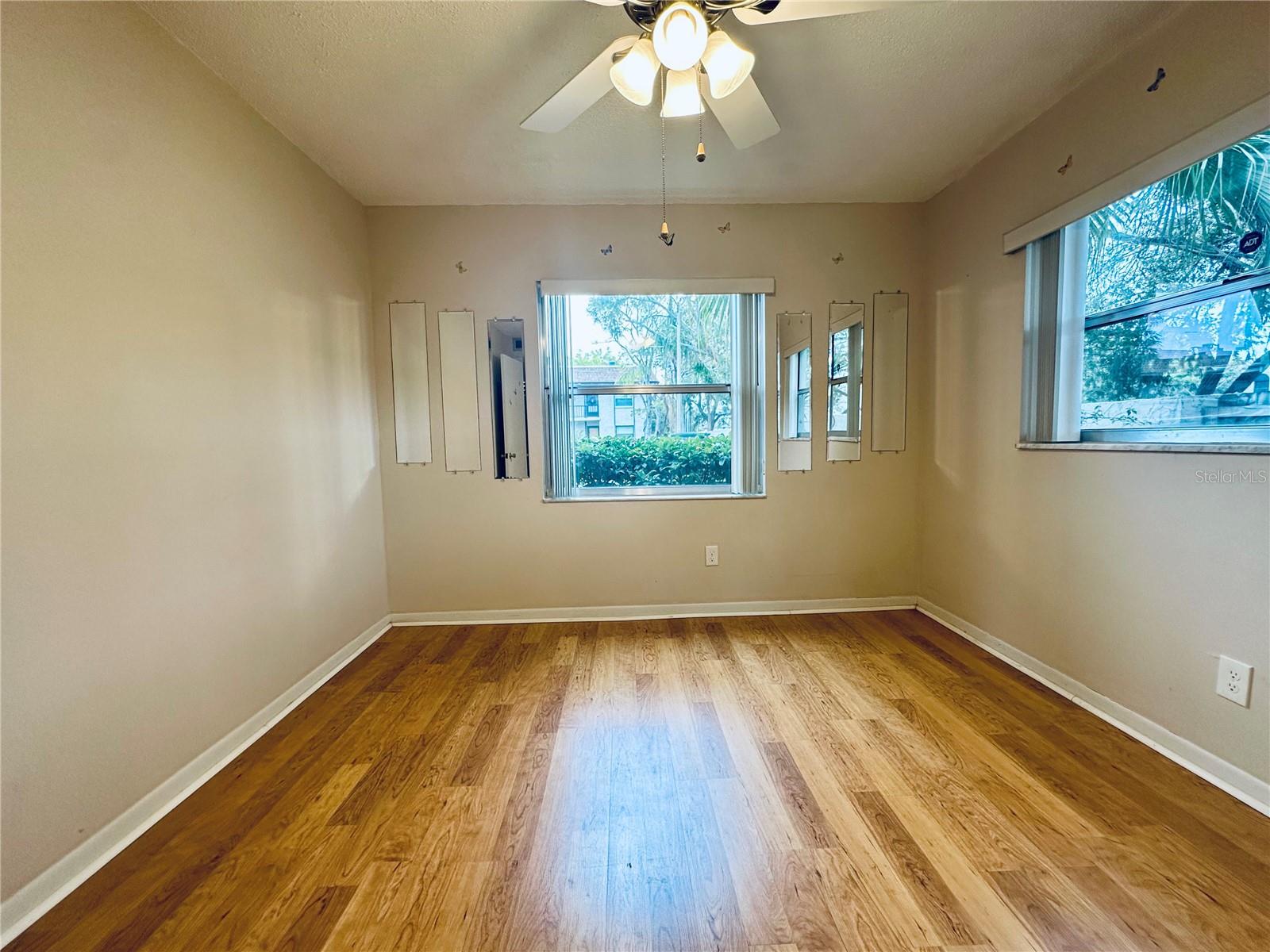 2750 E BAY DR #1E, LARGO, FL, 33771