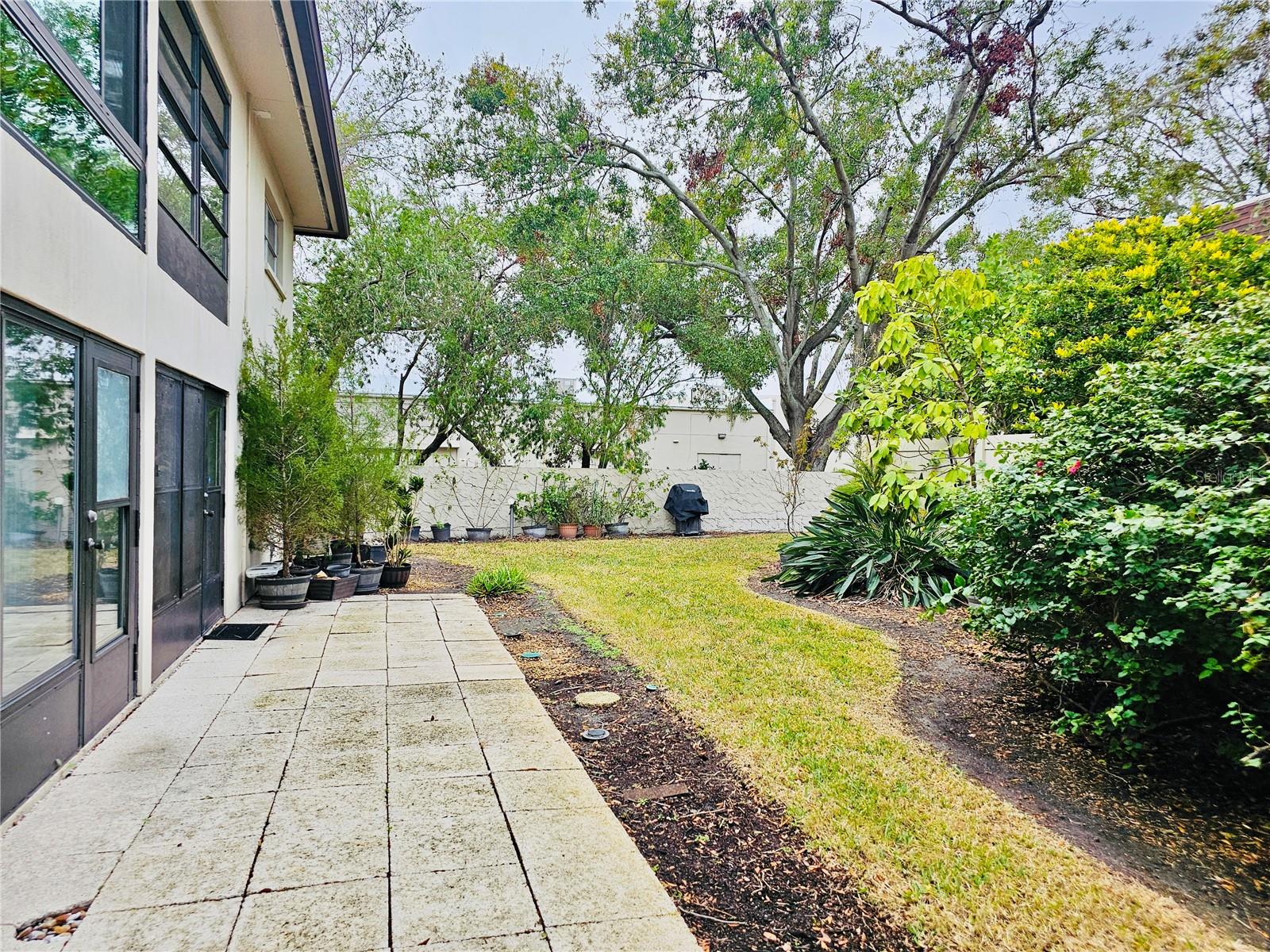 2750 E BAY DR #1E, LARGO, FL, 33771