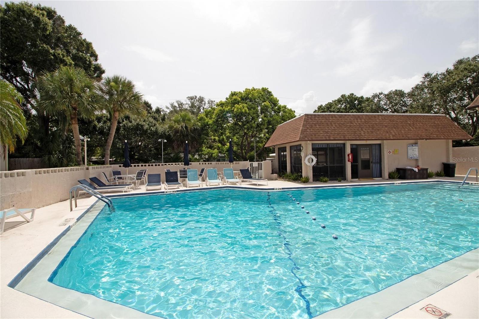 2750 E BAY DR #1E, LARGO, FL, 33771