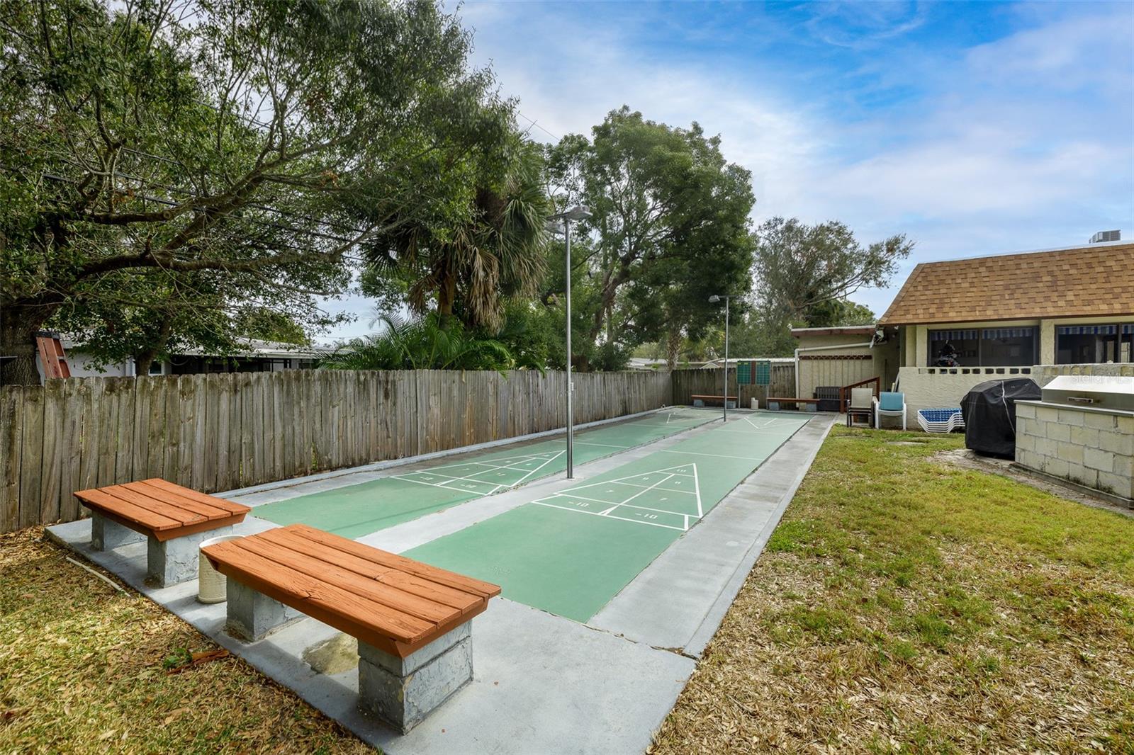 2750 E BAY DR #1E, LARGO, FL, 33771