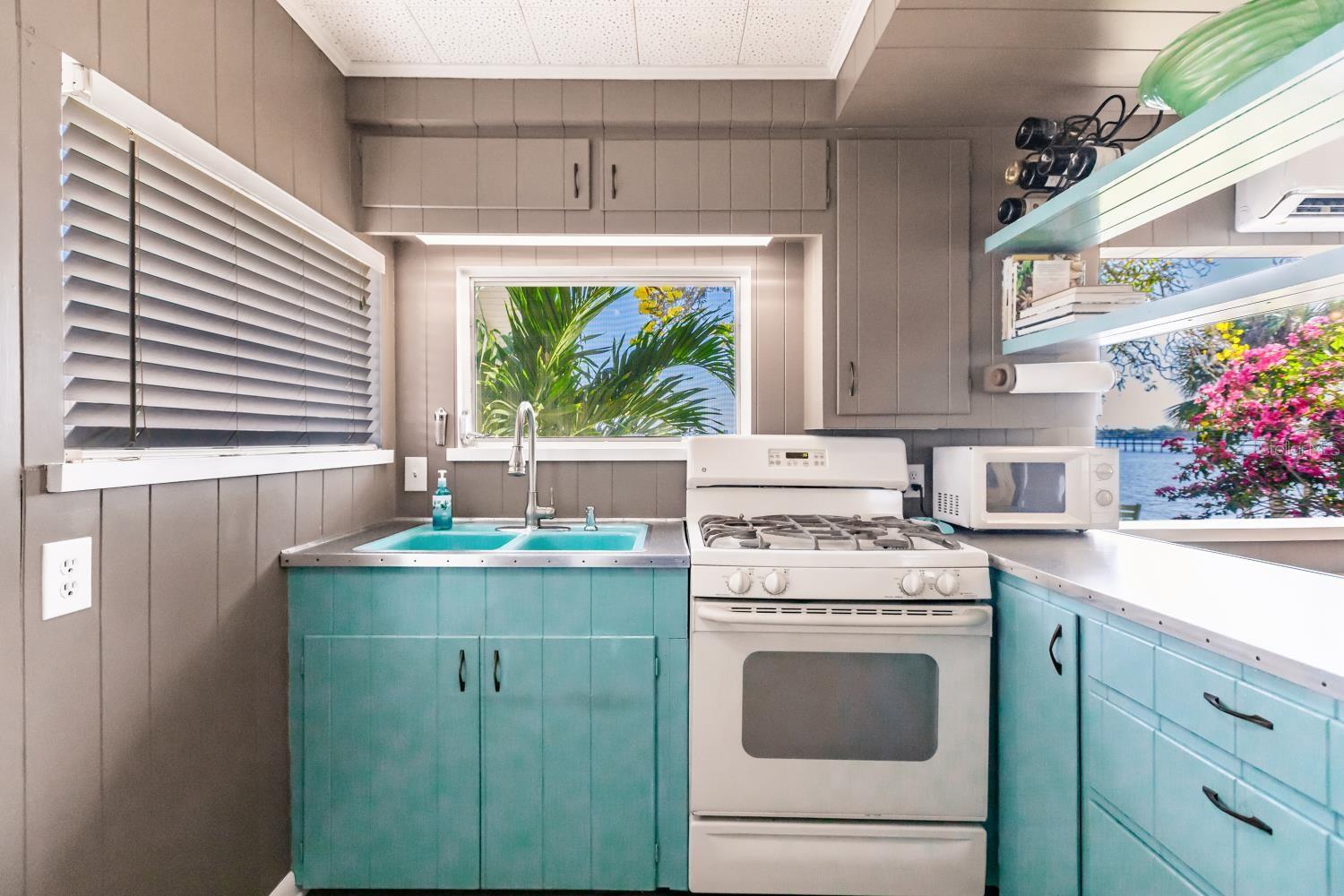 16 COLUMBIA ST, BRADENTON, FL, 34208