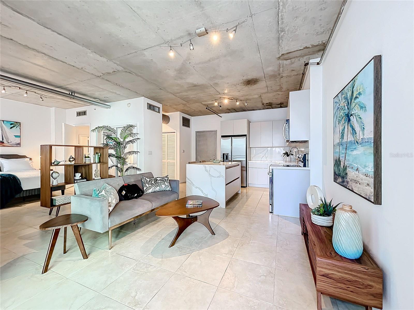 690 SW 1ST CT #1232, MIAMI, FL, 33130