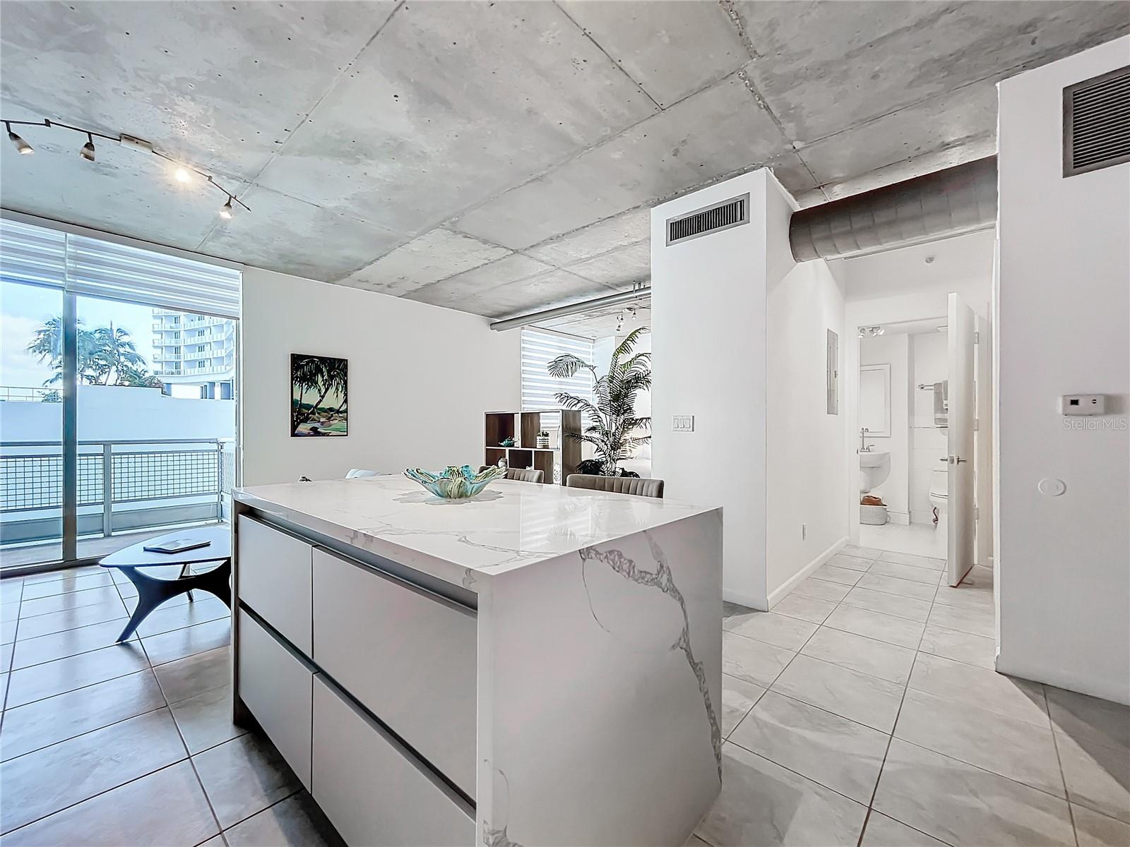 690 SW 1ST CT #1232, MIAMI, FL, 33130