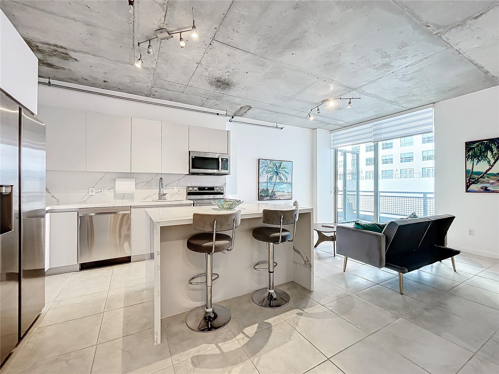 690 SW 1ST CT #1232, MIAMI, FL, 33130